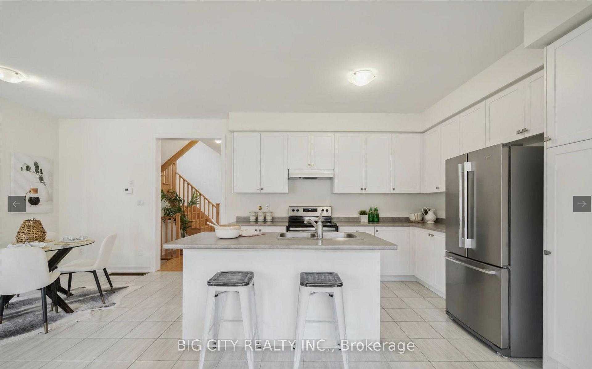 Photo 10 of 1192 Enchanted Crescent, Pickering, Rural Pickering — HOMEH