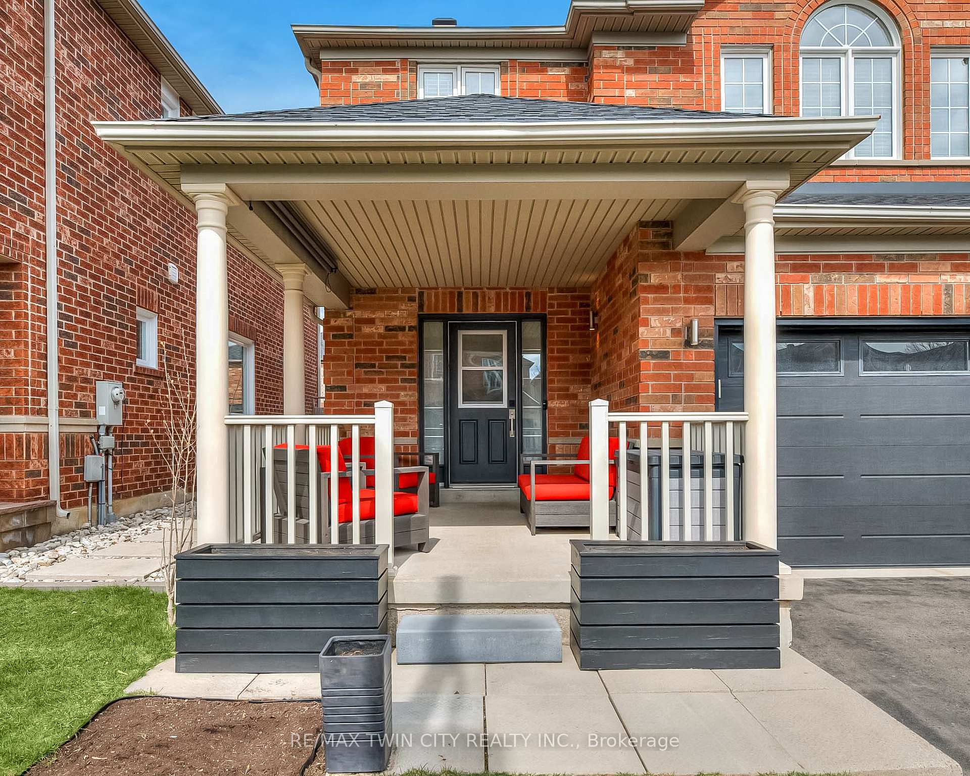Photo 4 of 1200 McMullen Crescent, Milton, Clarke — HOMEH