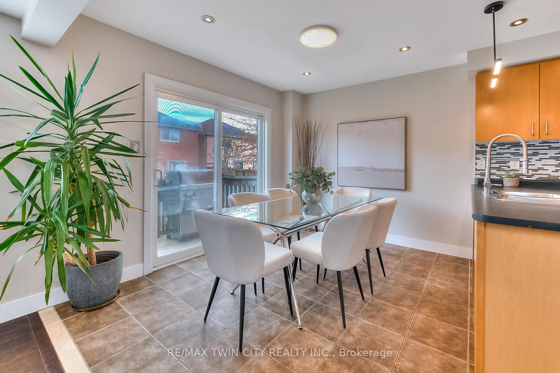 Photo 19 of 1200 McMullen Crescent, Milton, Clarke — HOMEH