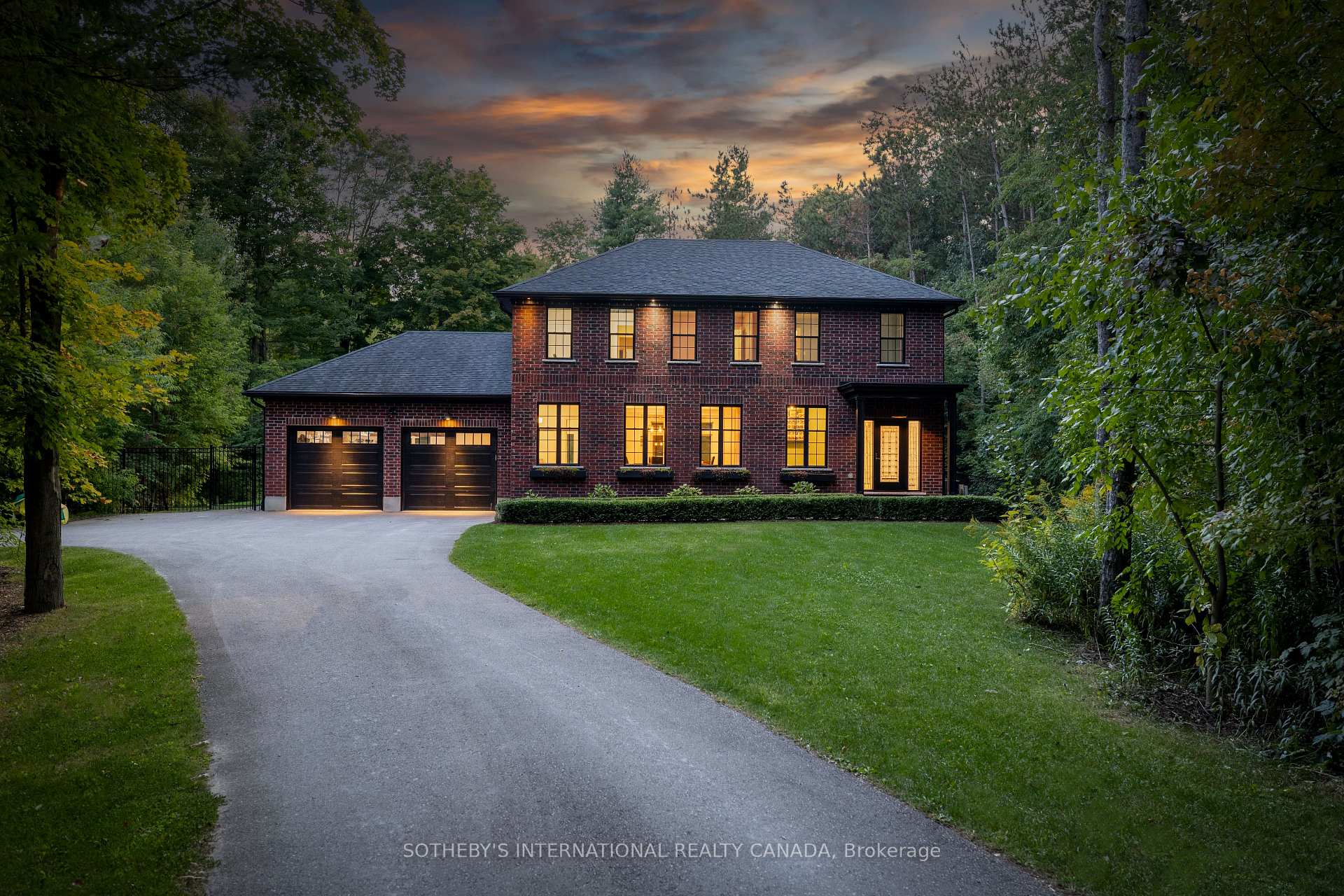 Photo 1 of 4498 Concession 11 Road, Puslinch, Rural Puslinch East — HOMEH