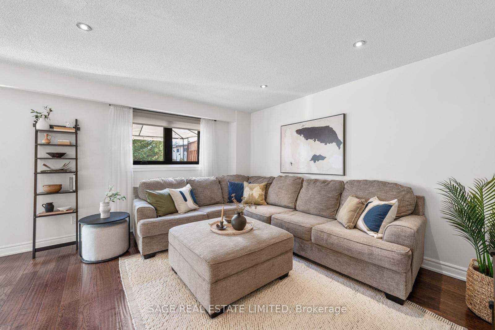 Photo 14 of 614 Stonebridge Lane, Pickering, West Shore — HOMEH