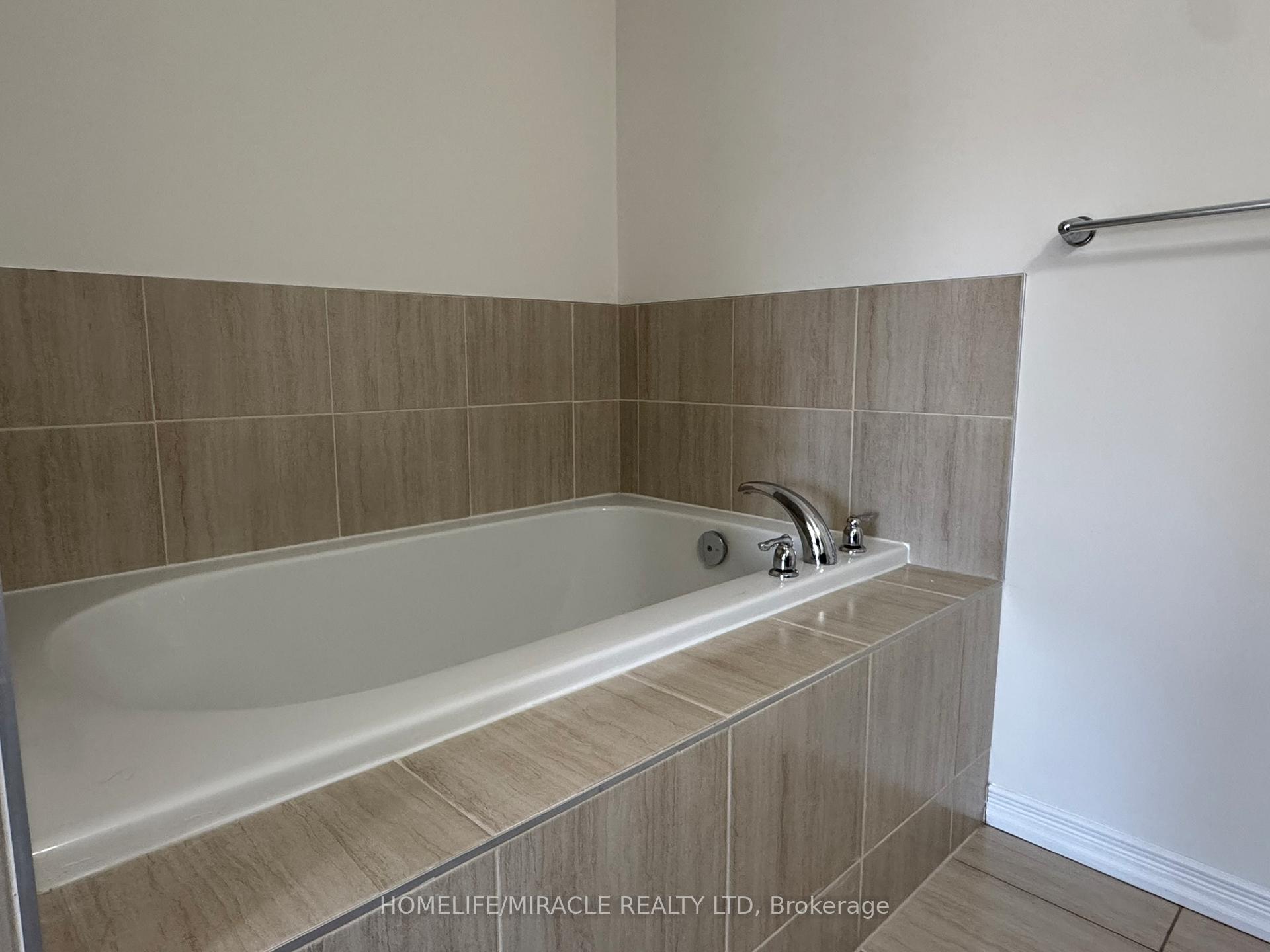 Photo 37 of Unit 85, 188 Royal Northern Path, Oshawa, Windfields — HOMEH