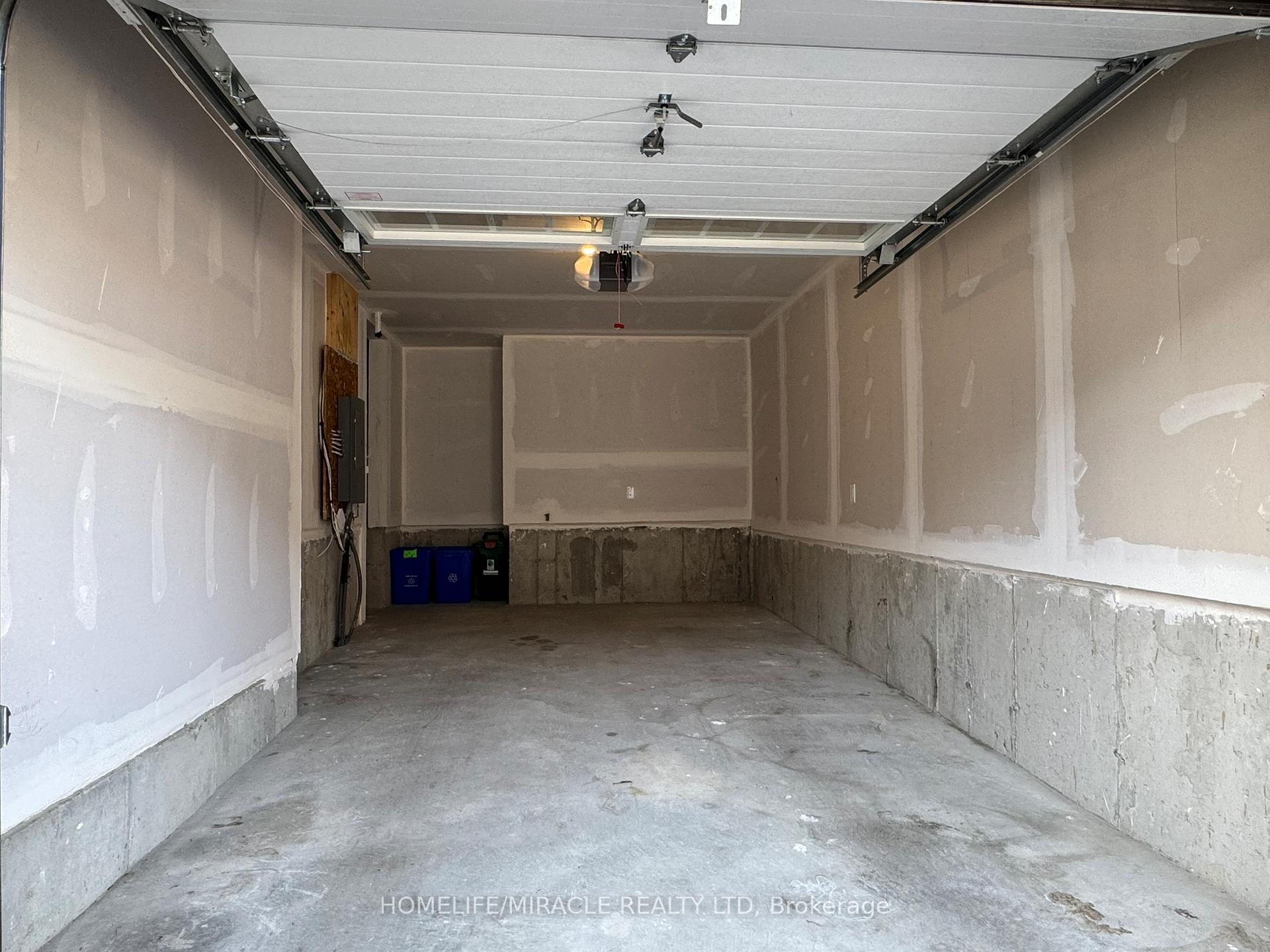 Photo 46 of Unit 85, 188 Royal Northern Path, Oshawa, Windfields — HOMEH