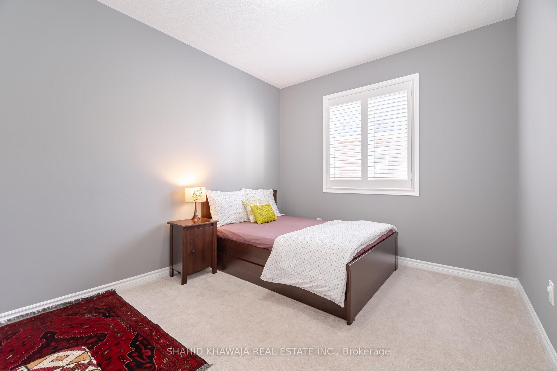 Photo 33 of 1388 Connaught Terrace, Milton, Ford — HOMEH
