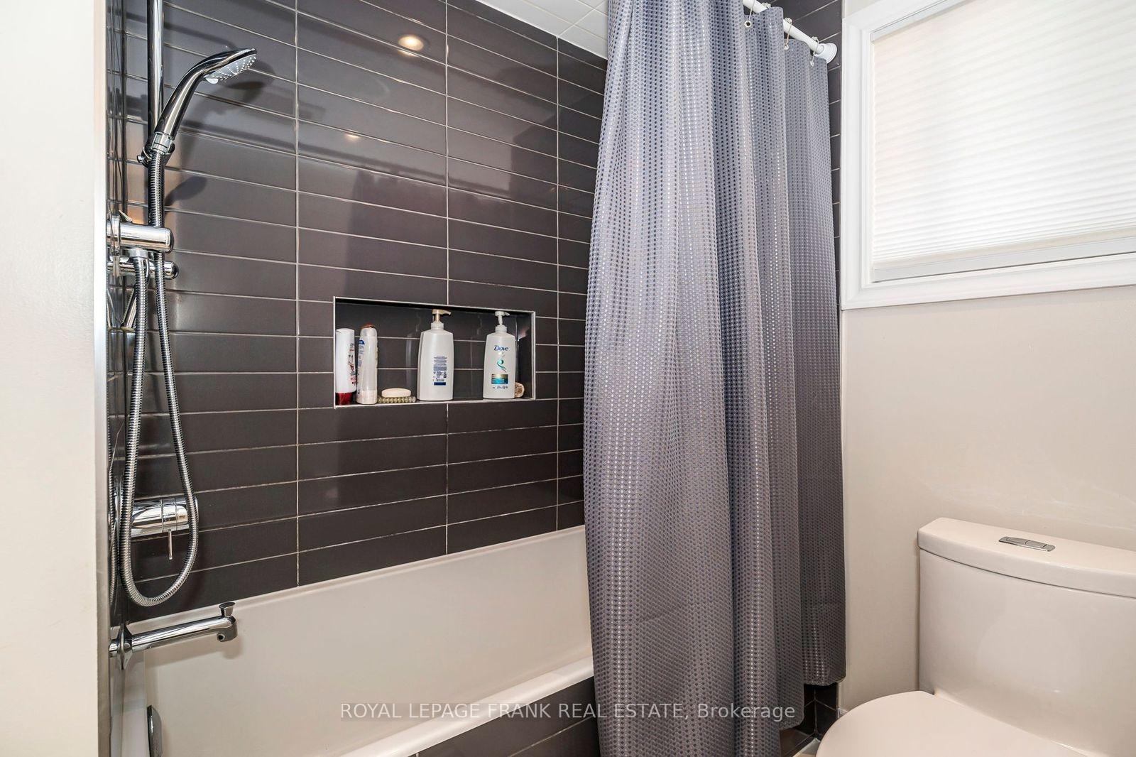 Photo 34 of 174 Thicket Crescent, Pickering, Highbush — HOMEH