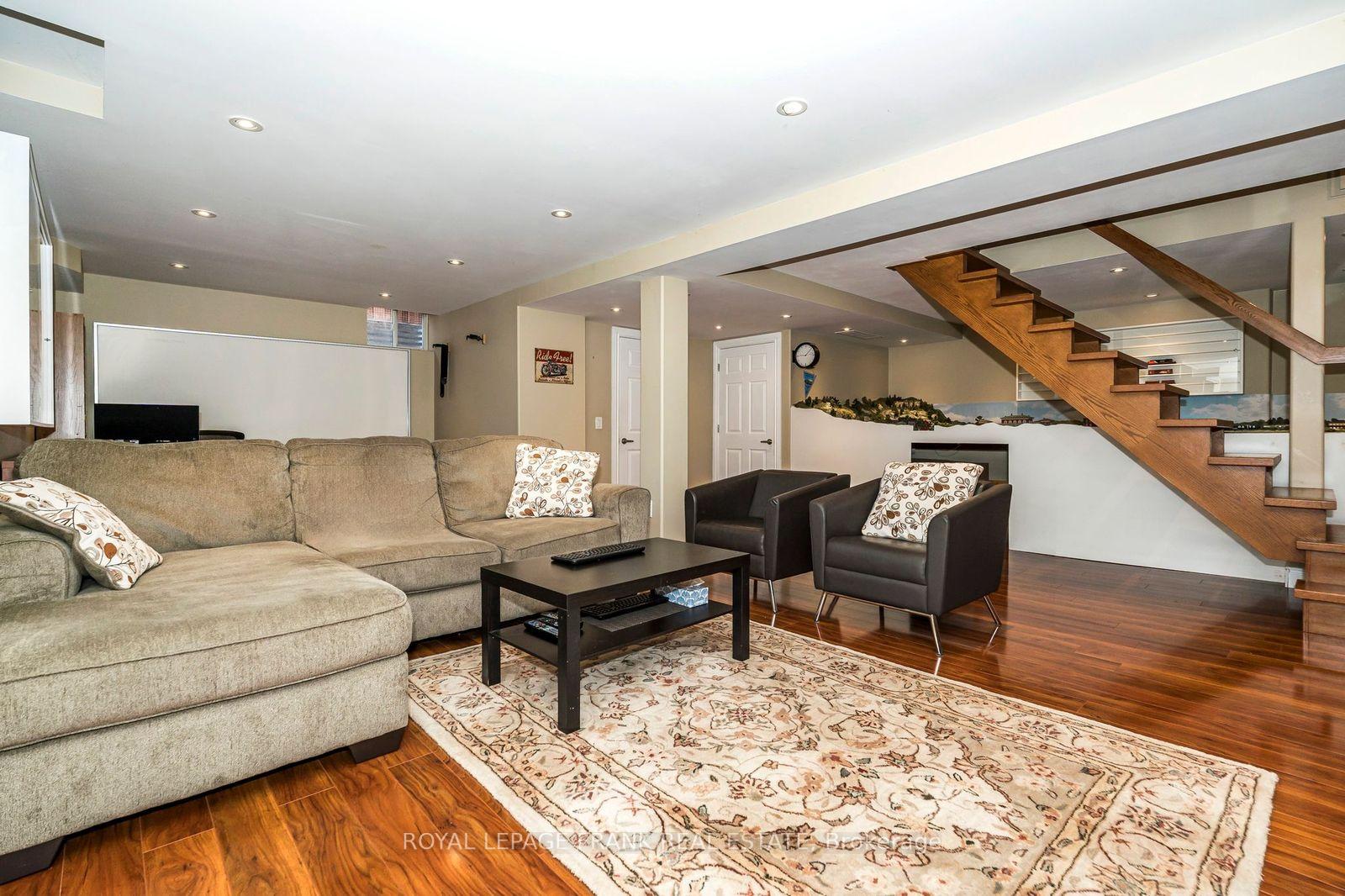 Photo 36 of 174 Thicket Crescent, Pickering, Highbush — HOMEH