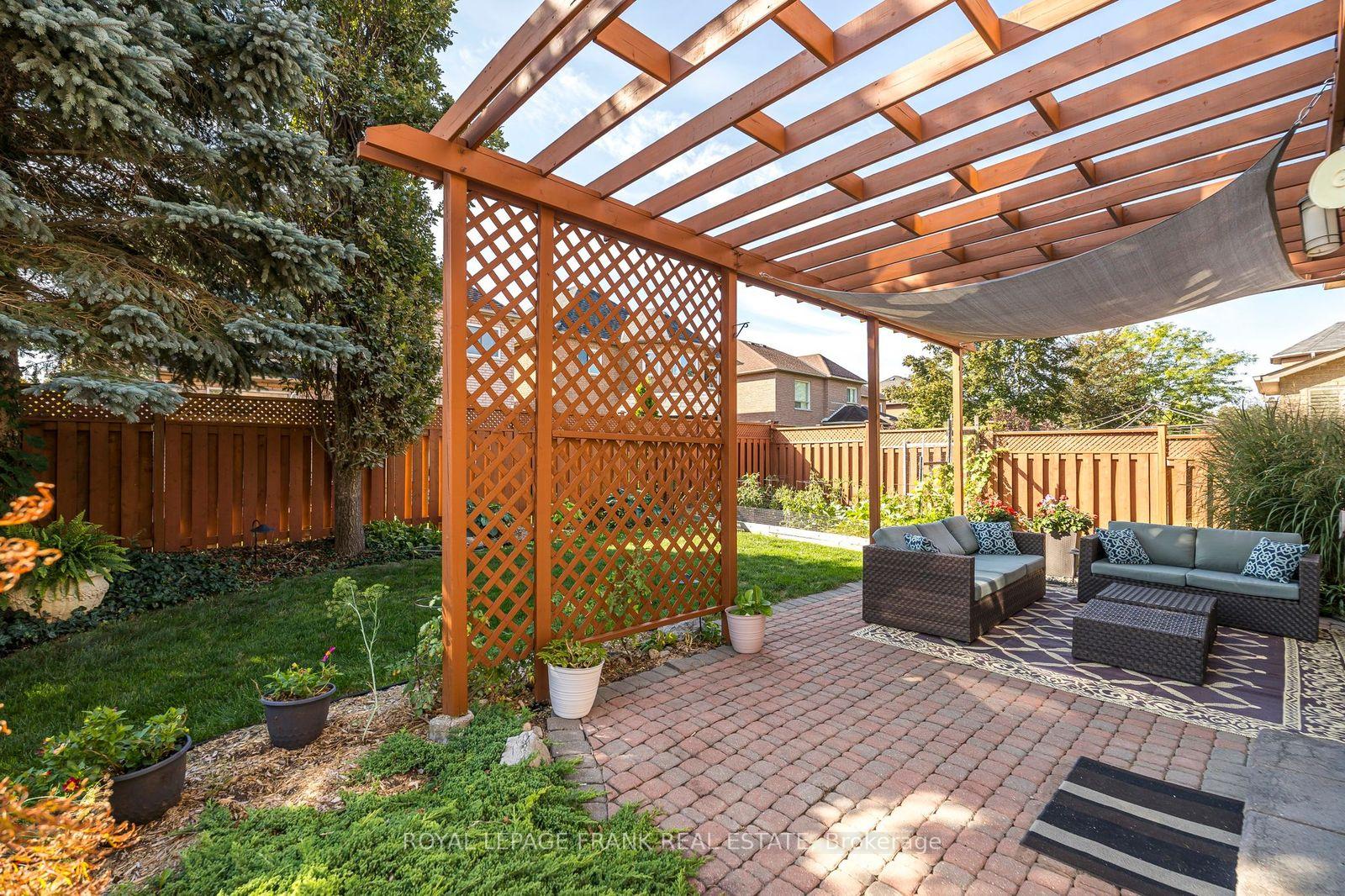 Photo 40 of 174 Thicket Crescent, Pickering, Highbush — HOMEH