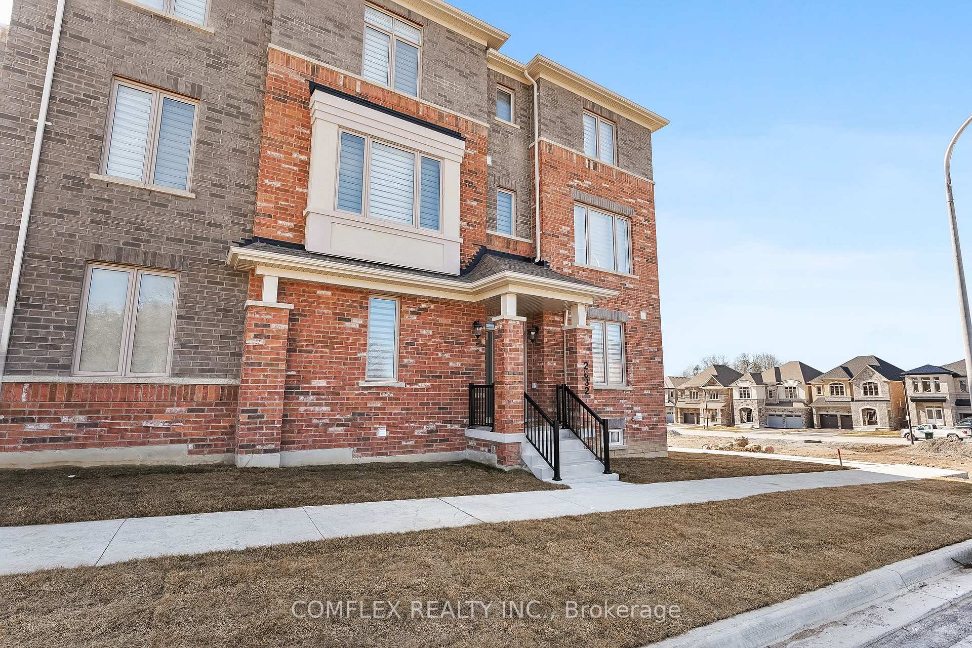 Photo 2 of 2832 Tippett Mews, Pickering, Rural Pickering — HOMEH