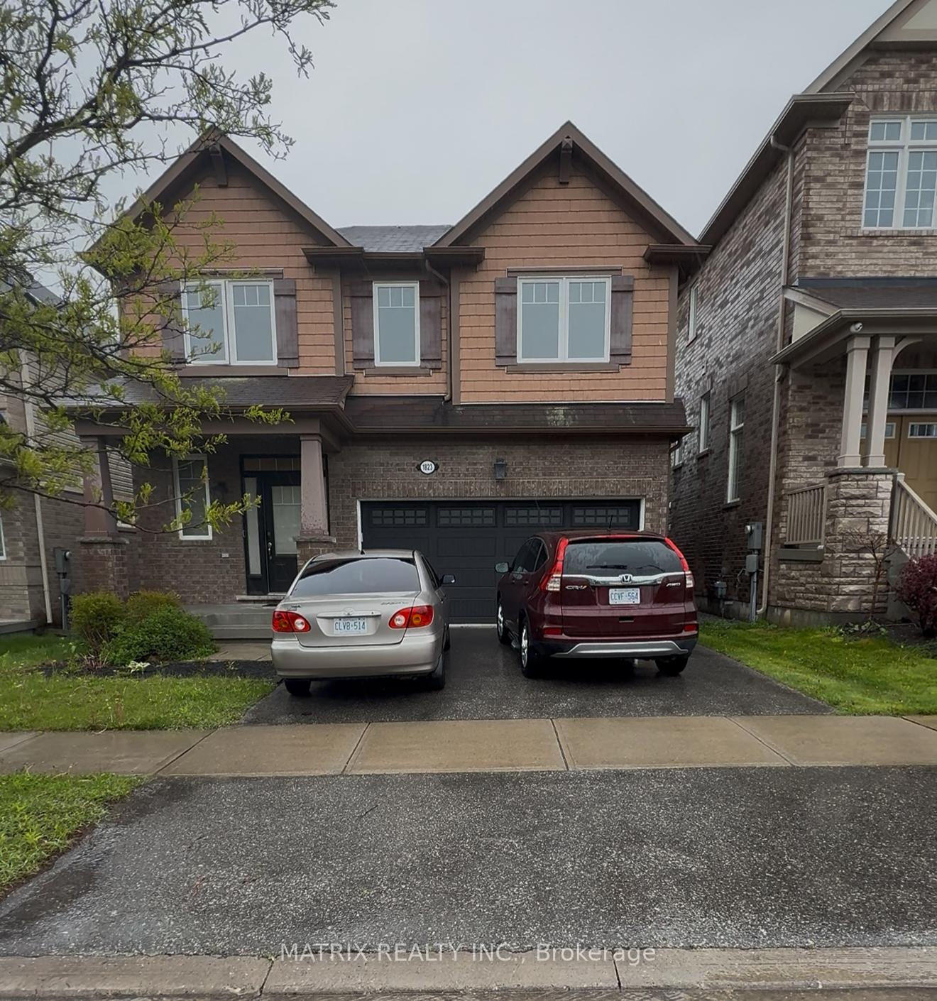 Front of 1823 Parkhurst Crescent