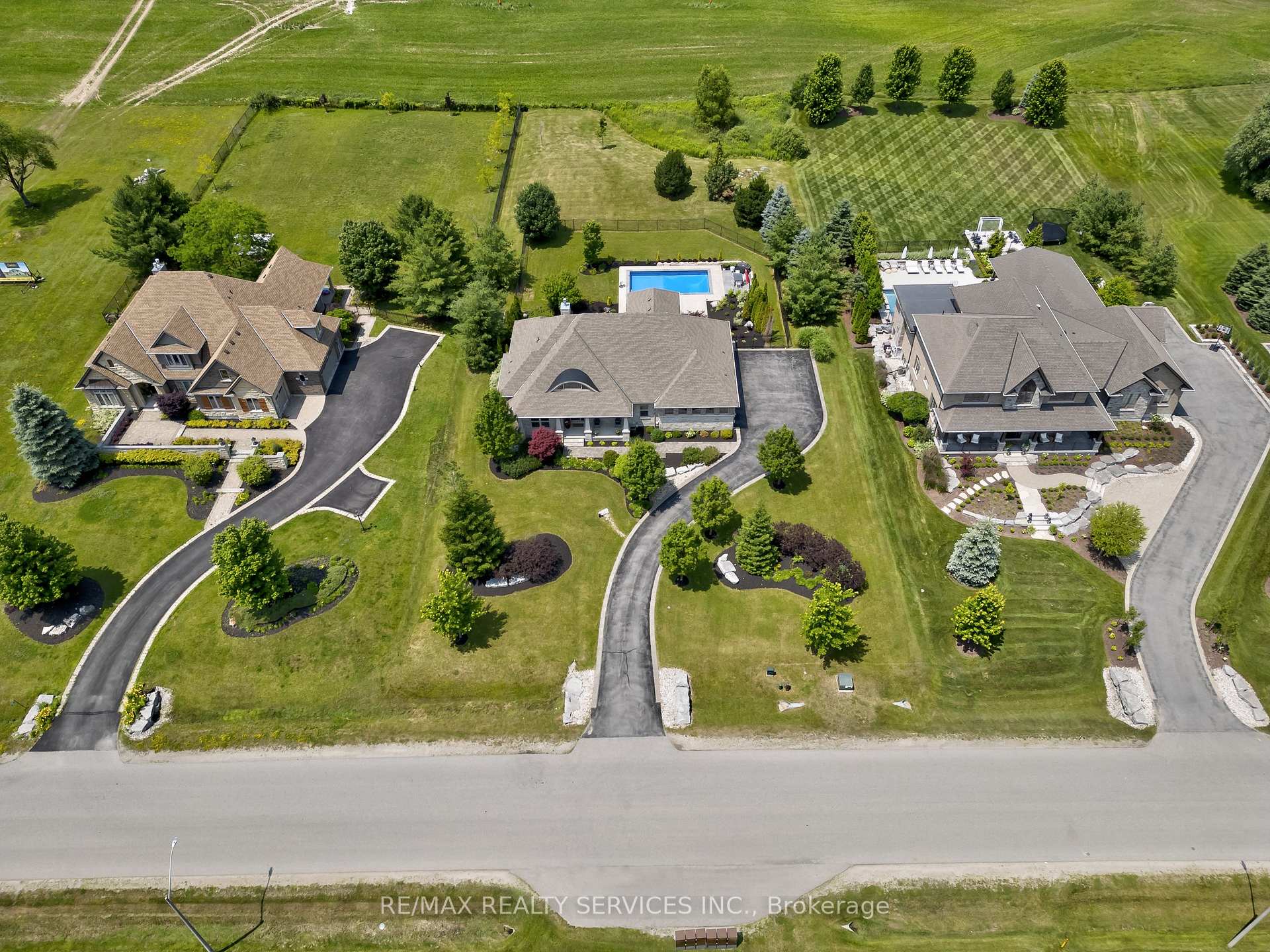 Photo 4 of 23 Old Ruby Lane, Puslinch, Rural Puslinch East — HOMEH
