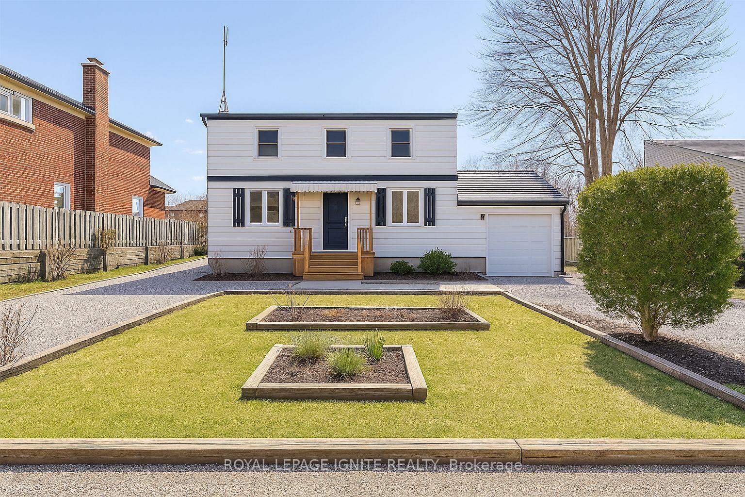 Front of 187 Twyn Rivers Drive
