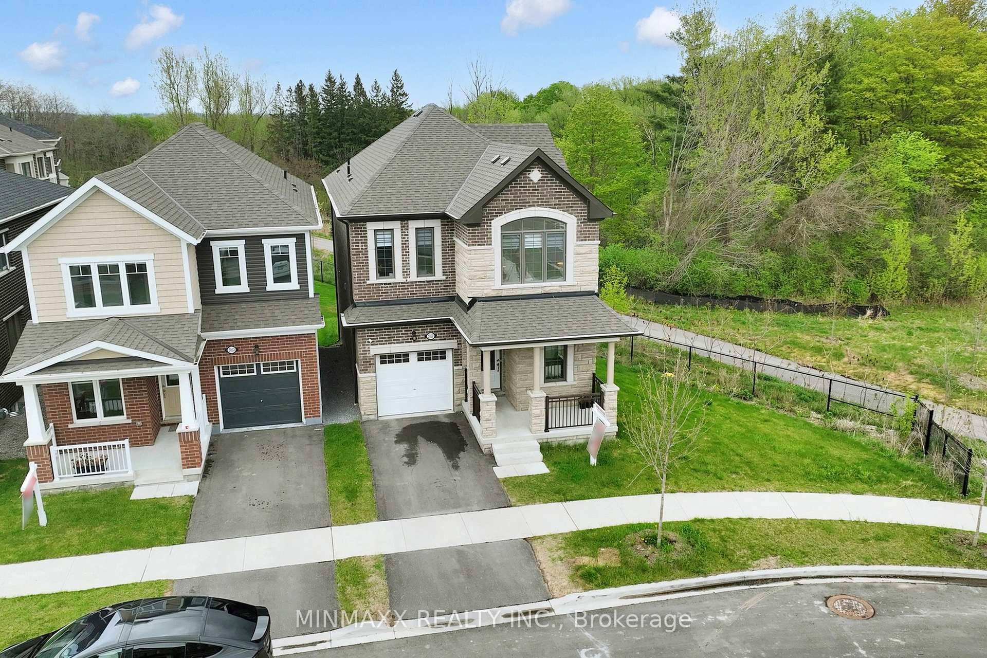 Photo 2 of 3050 Hollyberry Trail, Pickering, Rural Pickering — HOMEH