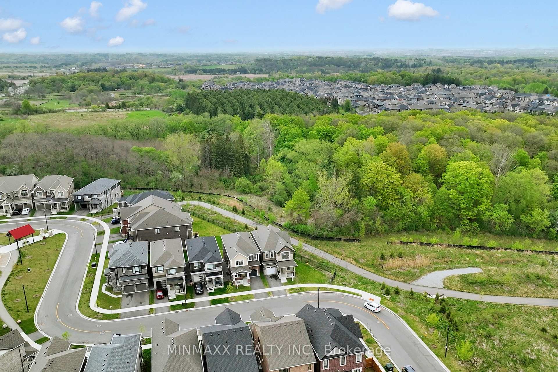 Photo 5 of 3050 Hollyberry Trail, Pickering, Rural Pickering — HOMEH