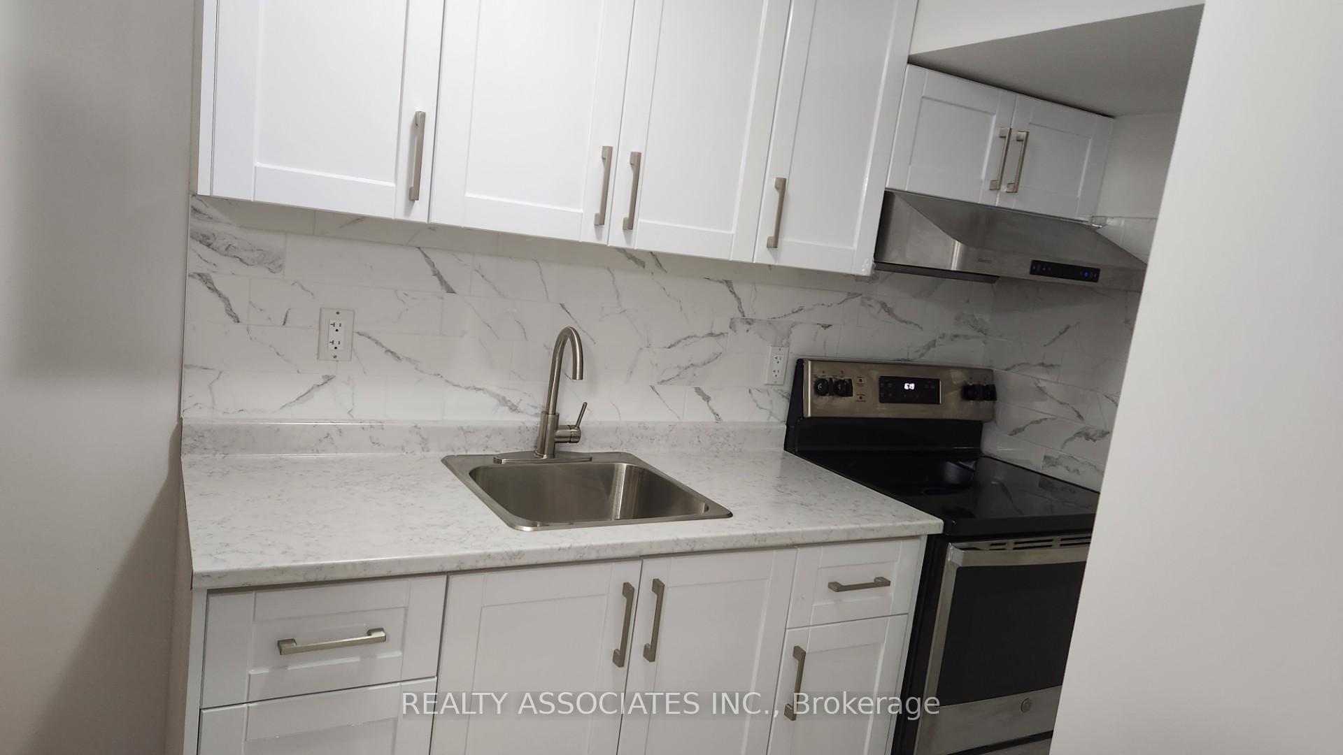 Photo 7 of 358 Chickadee Court, Pickering, Highbush — HOMEH