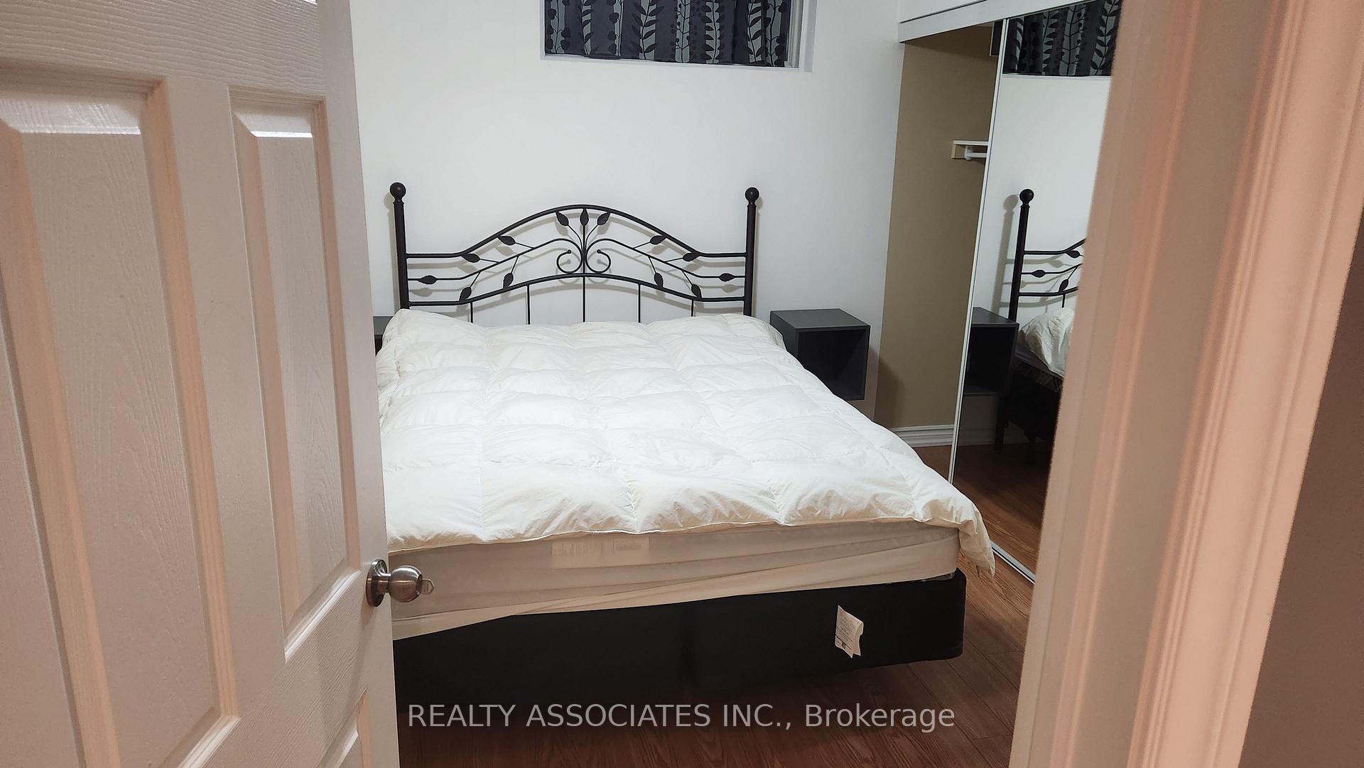 Photo 14 of 358 Chickadee Court, Pickering, Highbush — HOMEH