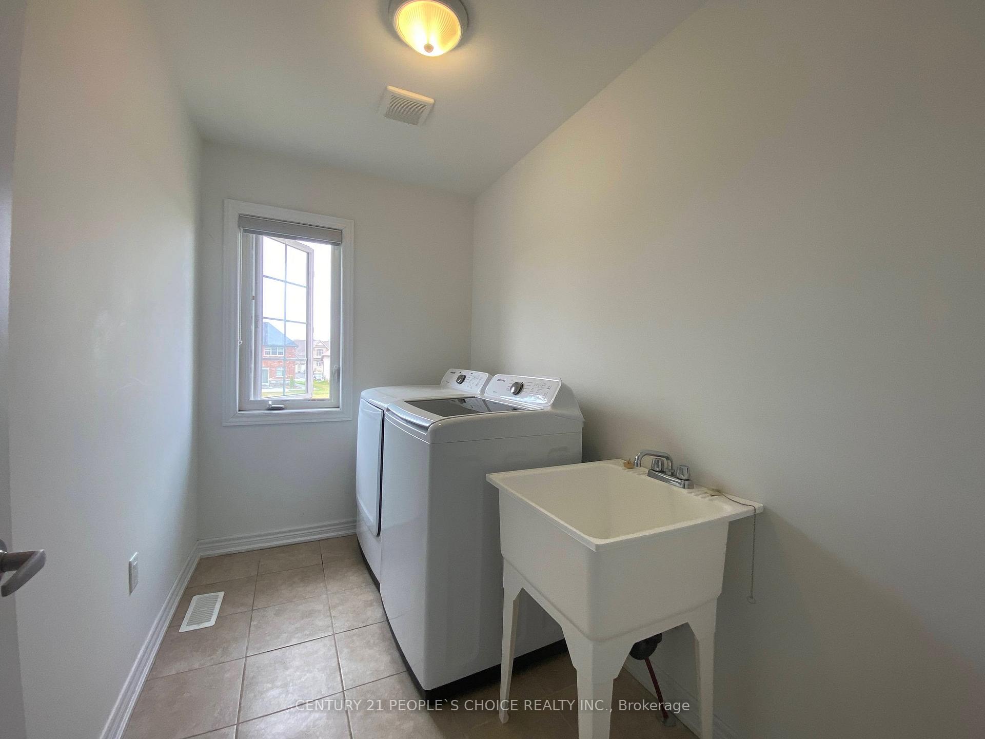 Photo 1 of 60 Summer Breeze Drive, Prince Edward County, Ameliasburg Ward — HOMEH