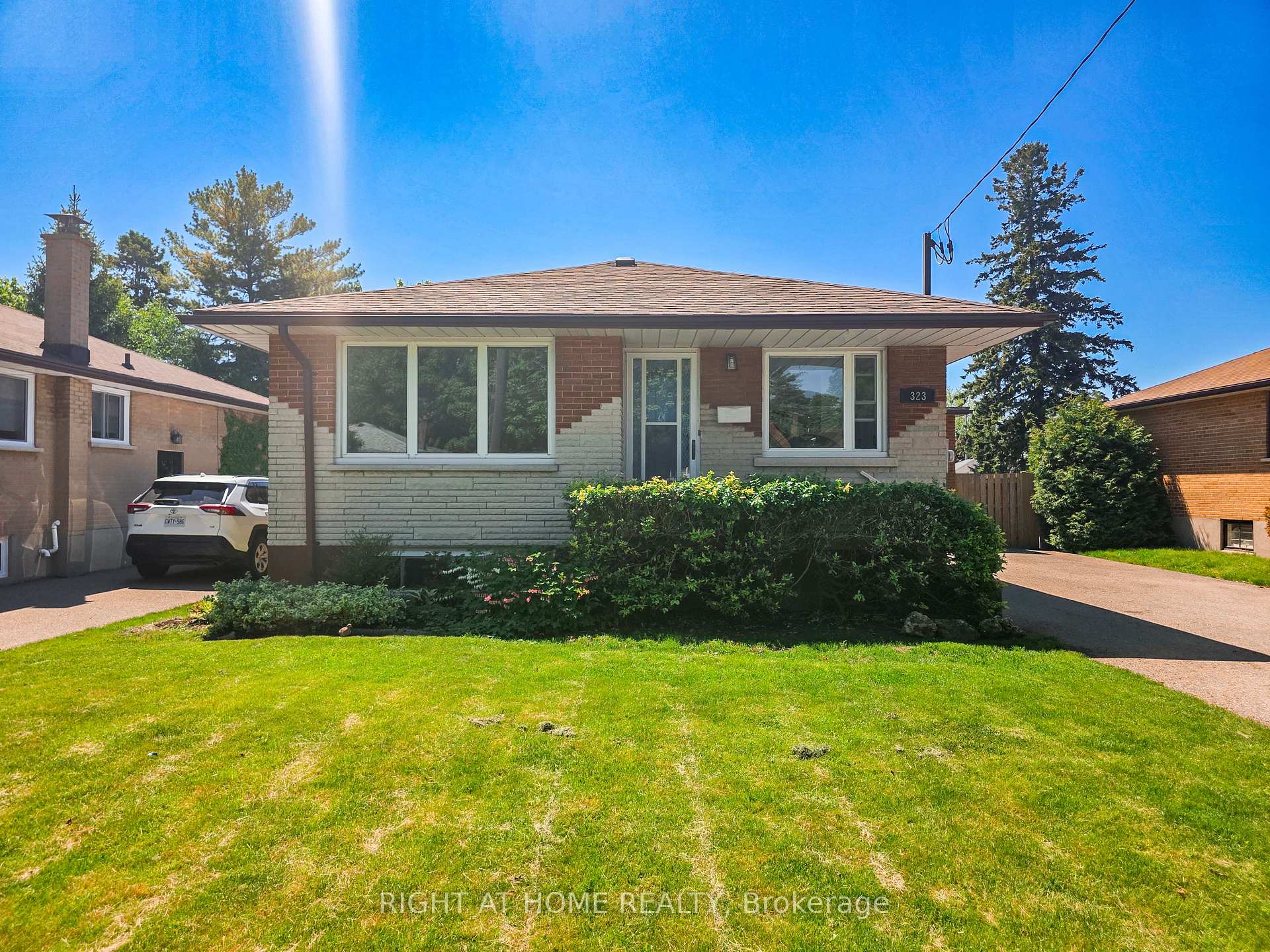 Photo 2 of Unit Upper, 323 Marion Avenue, Oshawa, McLaughlin — HOMEH