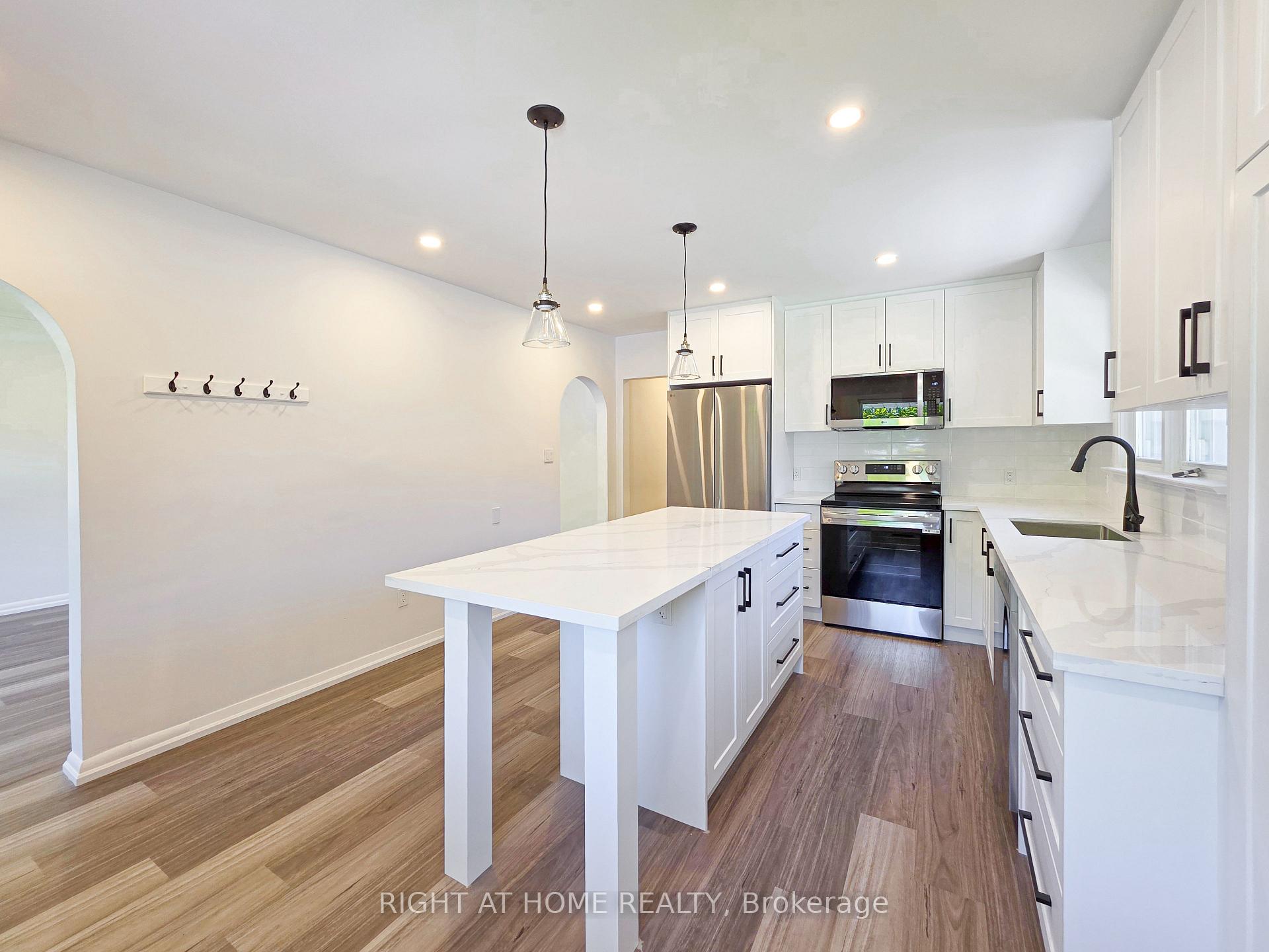 Photo 6 of Unit Upper, 323 Marion Avenue, Oshawa, McLaughlin — HOMEH