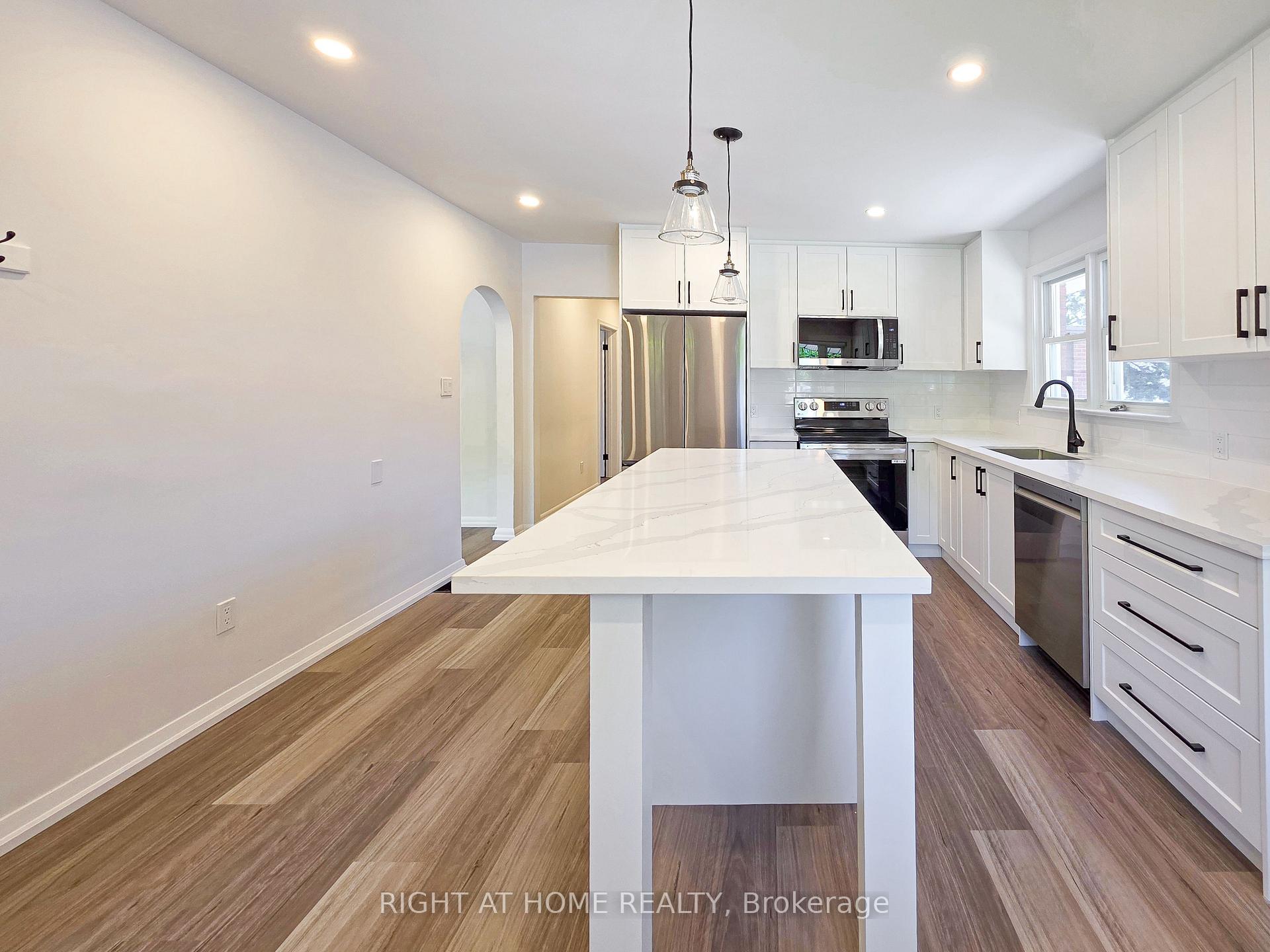 Photo 7 of Unit Upper, 323 Marion Avenue, Oshawa, McLaughlin — HOMEH