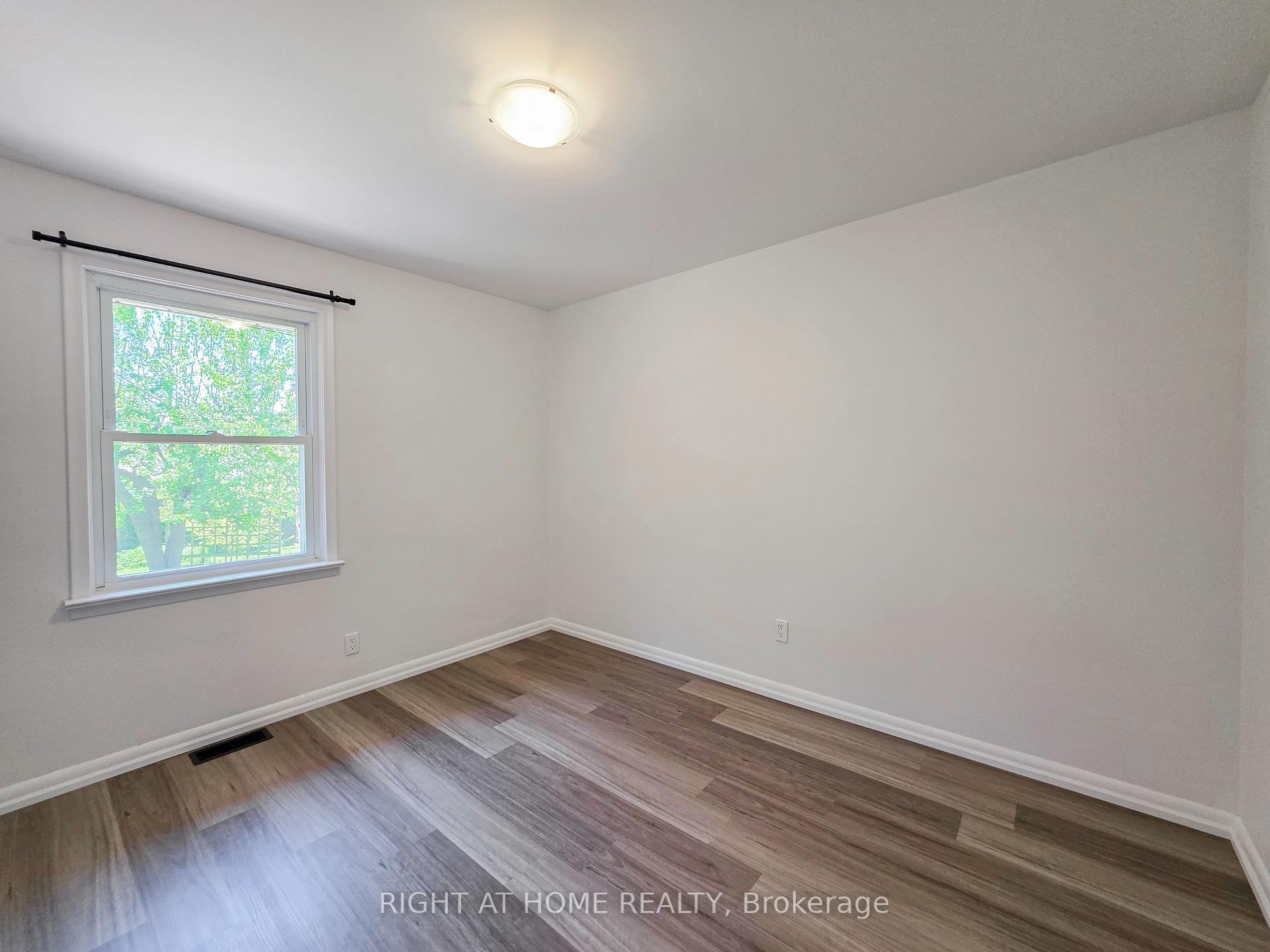 Photo 24 of Unit Upper, 323 Marion Avenue, Oshawa, McLaughlin — HOMEH