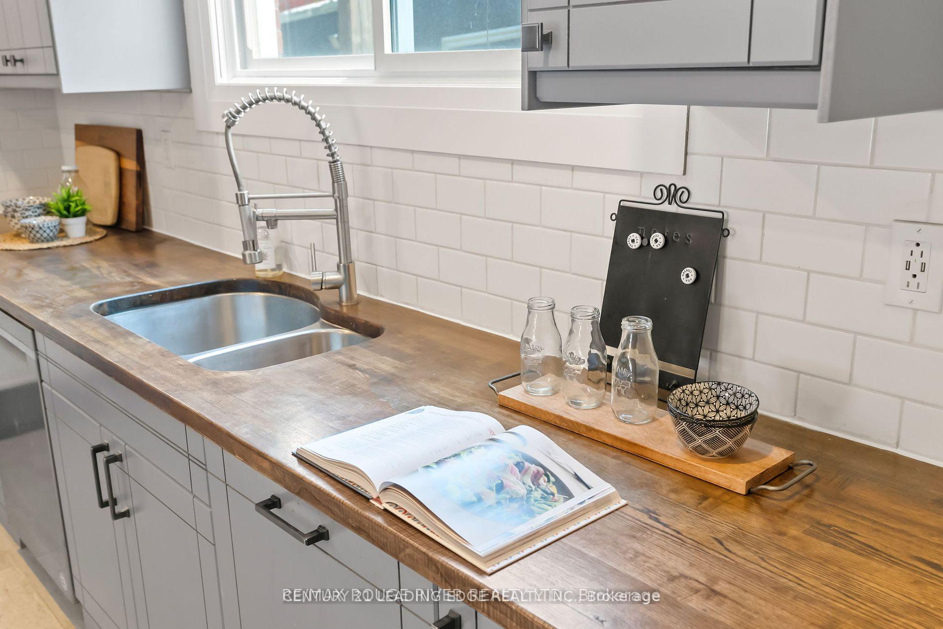 Photo 12 of 127 Ritson Road S, Oshawa, Central — HOMEH