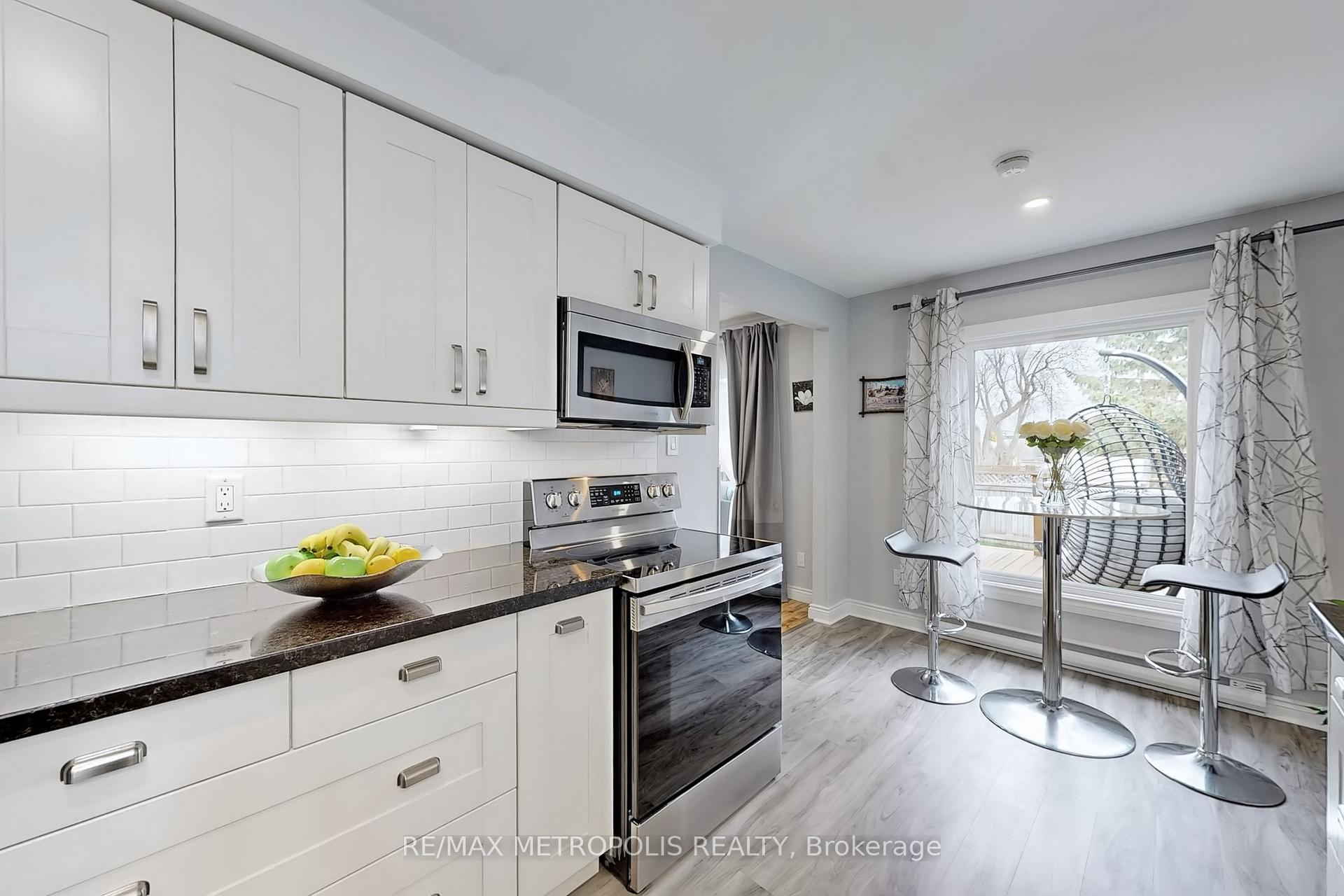 Photo 8 of 5 Thomas Street, Oshawa, Lakeview — HOMEH