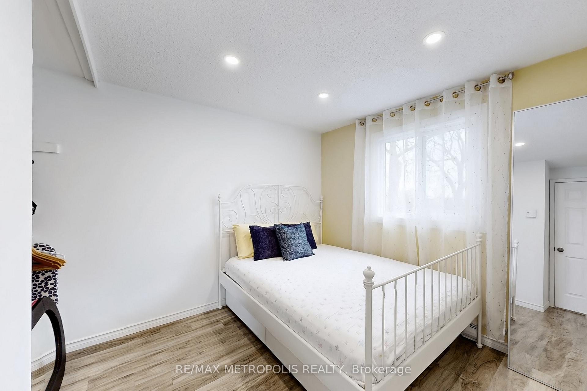 Photo 22 of 5 Thomas Street, Oshawa, Lakeview — HOMEH