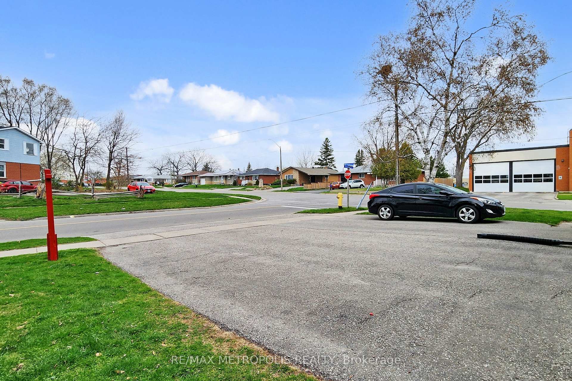 Photo 39 of 5 Thomas Street, Oshawa, Lakeview — HOMEH