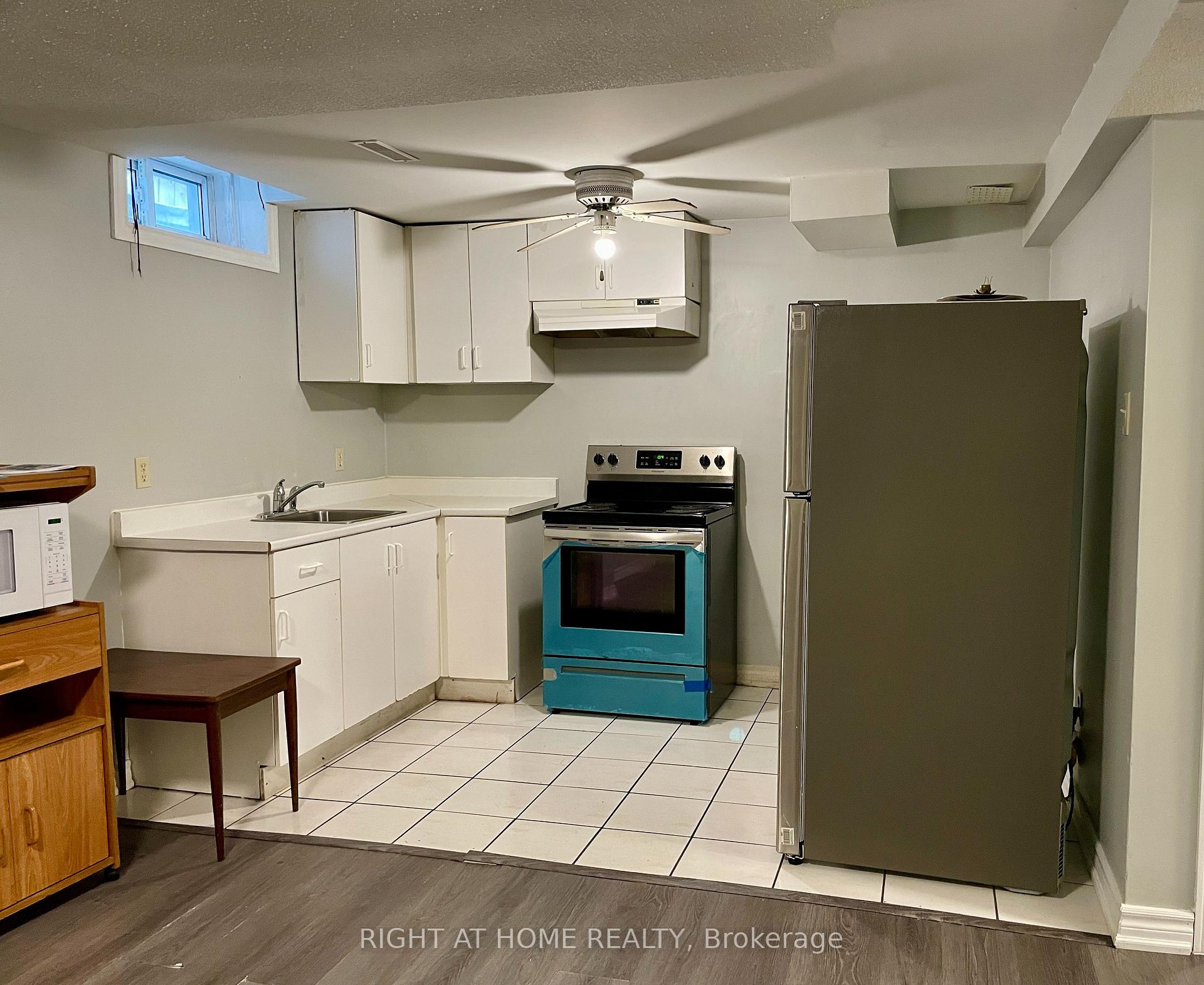Photo 3 of 1694 Major Oaks Road, Pickering, Brock Ridge — HOMEH