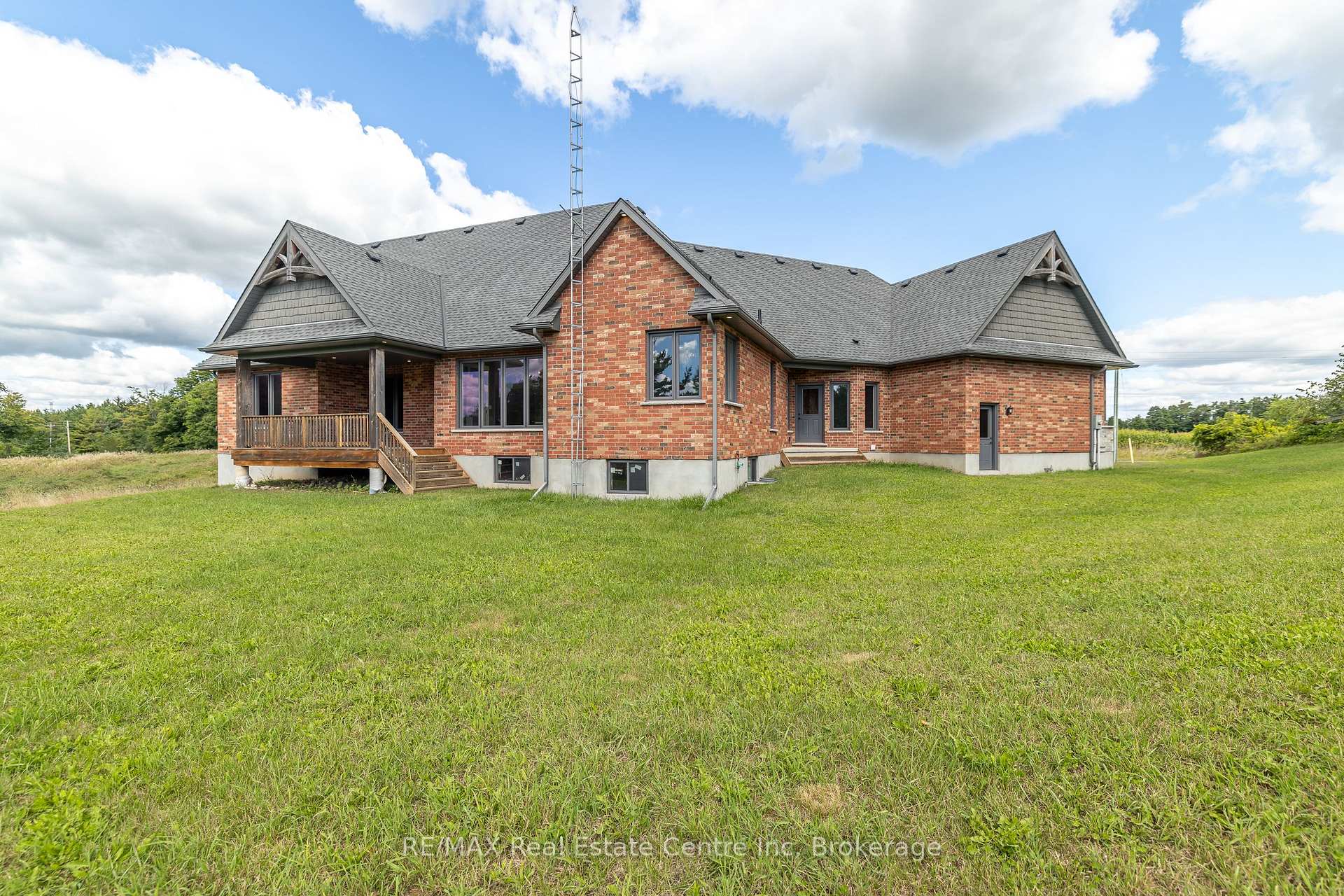 Photo 6 of 7355 Concession 1 Road, Puslinch, Crieff/Aikensville/Killean — HOMEH