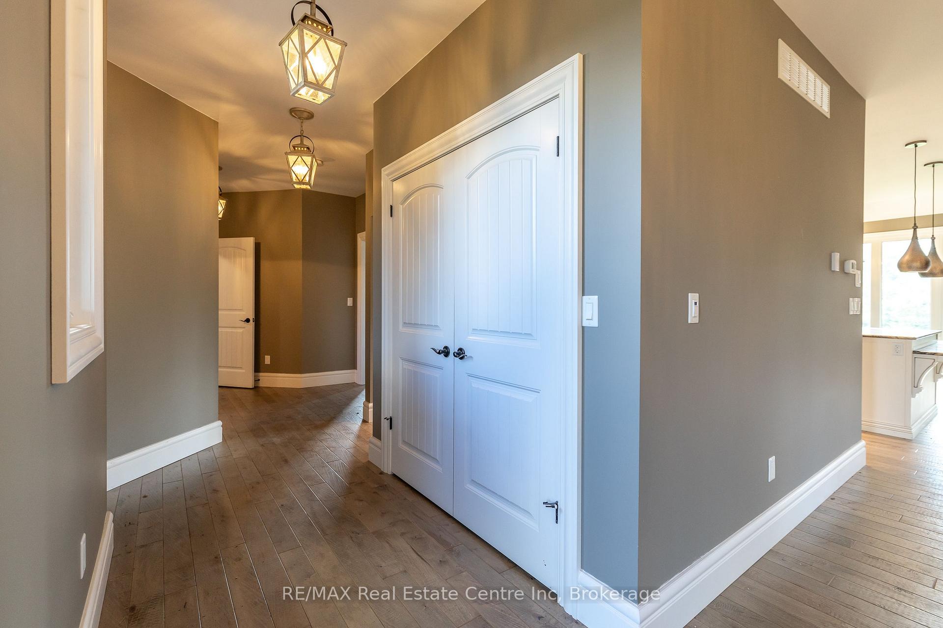 Photo 10 of 7355 Concession 1 Road, Puslinch, Crieff/Aikensville/Killean — HOMEH