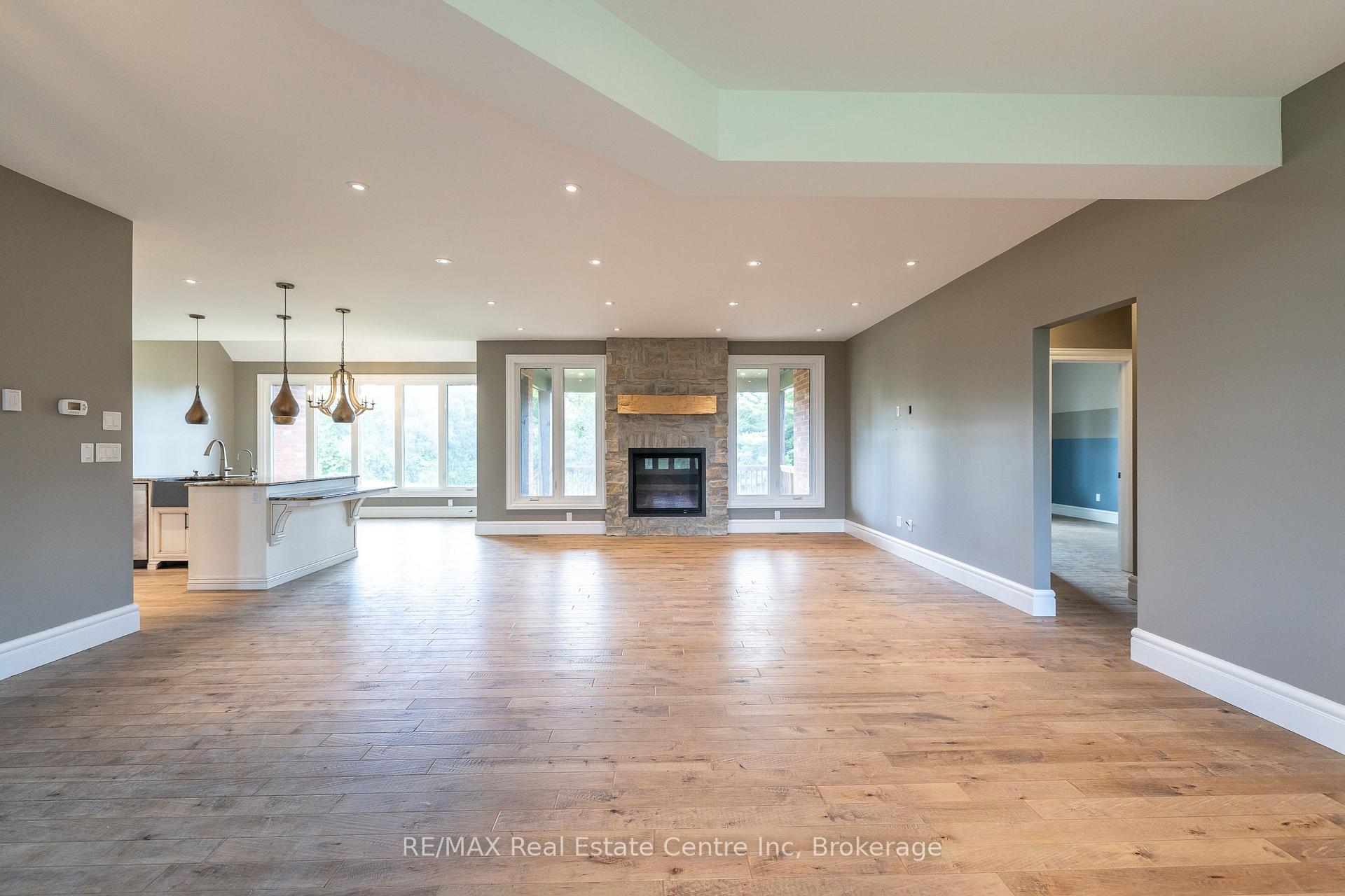 Photo 13 of 7355 Concession 1 Road, Puslinch, Crieff/Aikensville/Killean — HOMEH