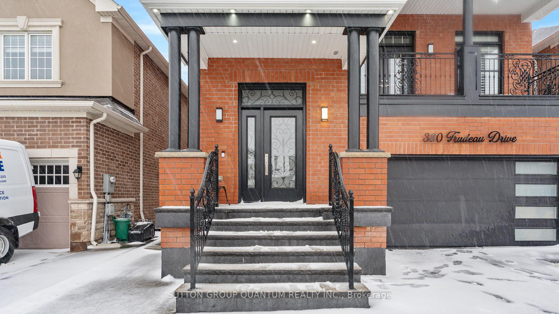 Photo 4 of 380 Trudeau Drive, Milton, Clarke — HOMEH