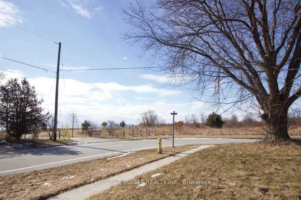 Photo 8 of 1525 Park Road S, Oshawa, Lakeview — HOMEH