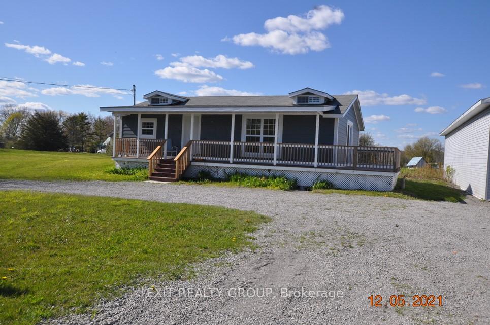 Photo 4 of 431 Hiscock Shores Road, Prince Edward County, Ameliasburg Ward — HOMEH