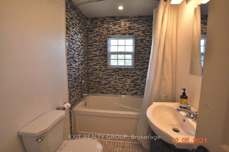 Photo 21 of 431 Hiscock Shores Road, Prince Edward County, Ameliasburg Ward — HOMEH