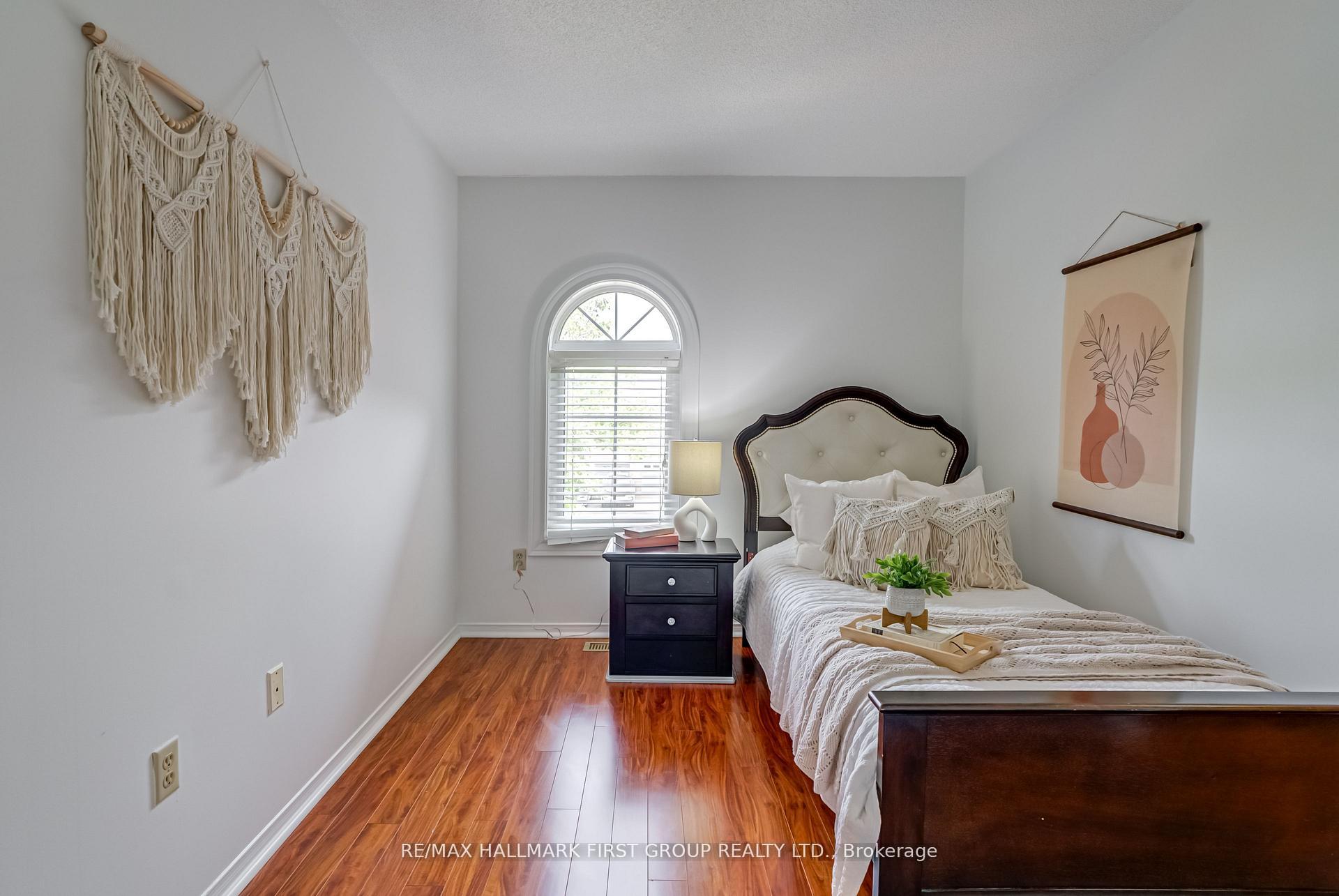 Photo 28 of 1633 Autumn Crescent, Pickering, Amberlea — HOMEH