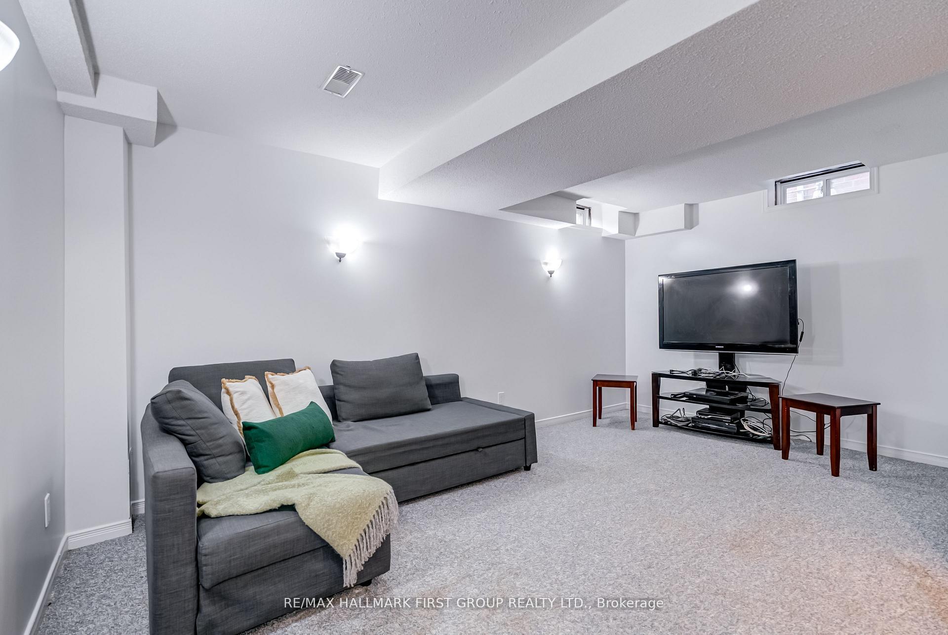 Photo 32 of 1633 Autumn Crescent, Pickering, Amberlea — HOMEH