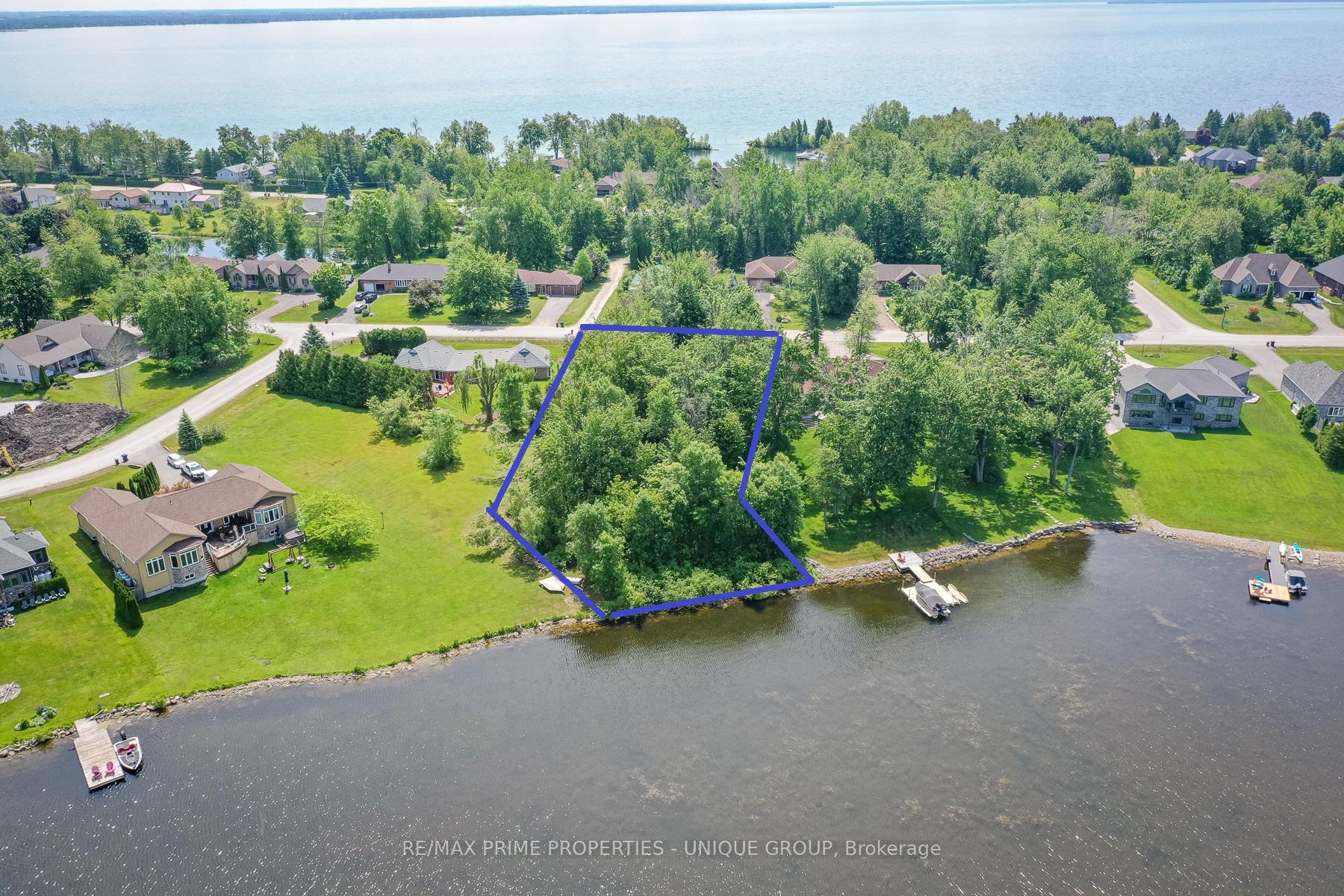 Photo 3 of 204 Bayshore Drive, Ramara, Rural Ramara — HOMEH