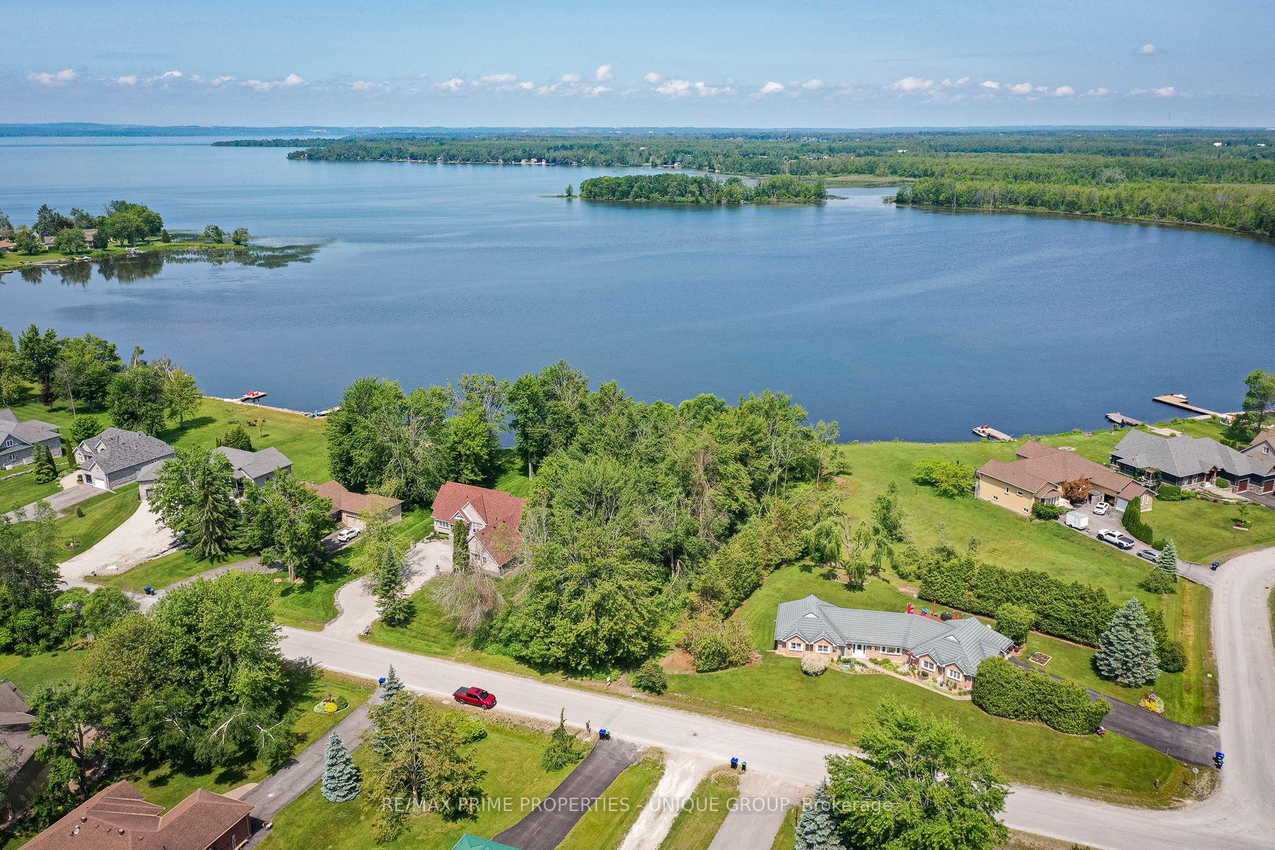 Photo 5 of 204 Bayshore Drive, Ramara, Rural Ramara — HOMEH