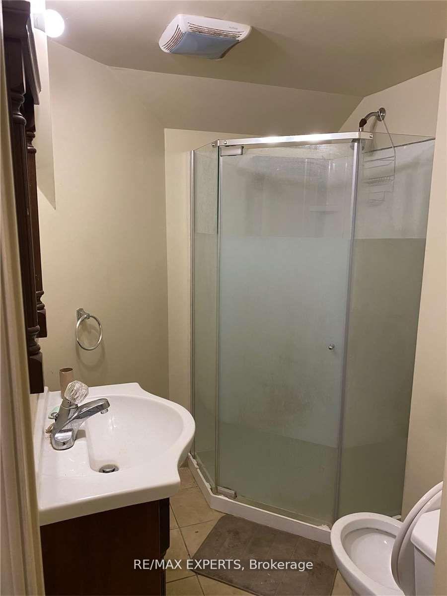 Photo 12 of Unit BSMT, 1874 Fairport Road, Pickering, Dunbarton — HOMEH