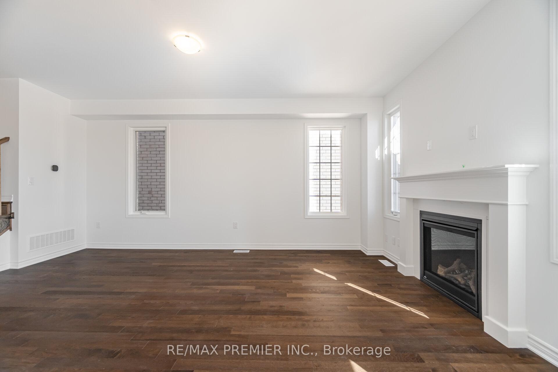 Photo 8 of 1182 Stacey Crescent, Milton, Bowes — HOMEH