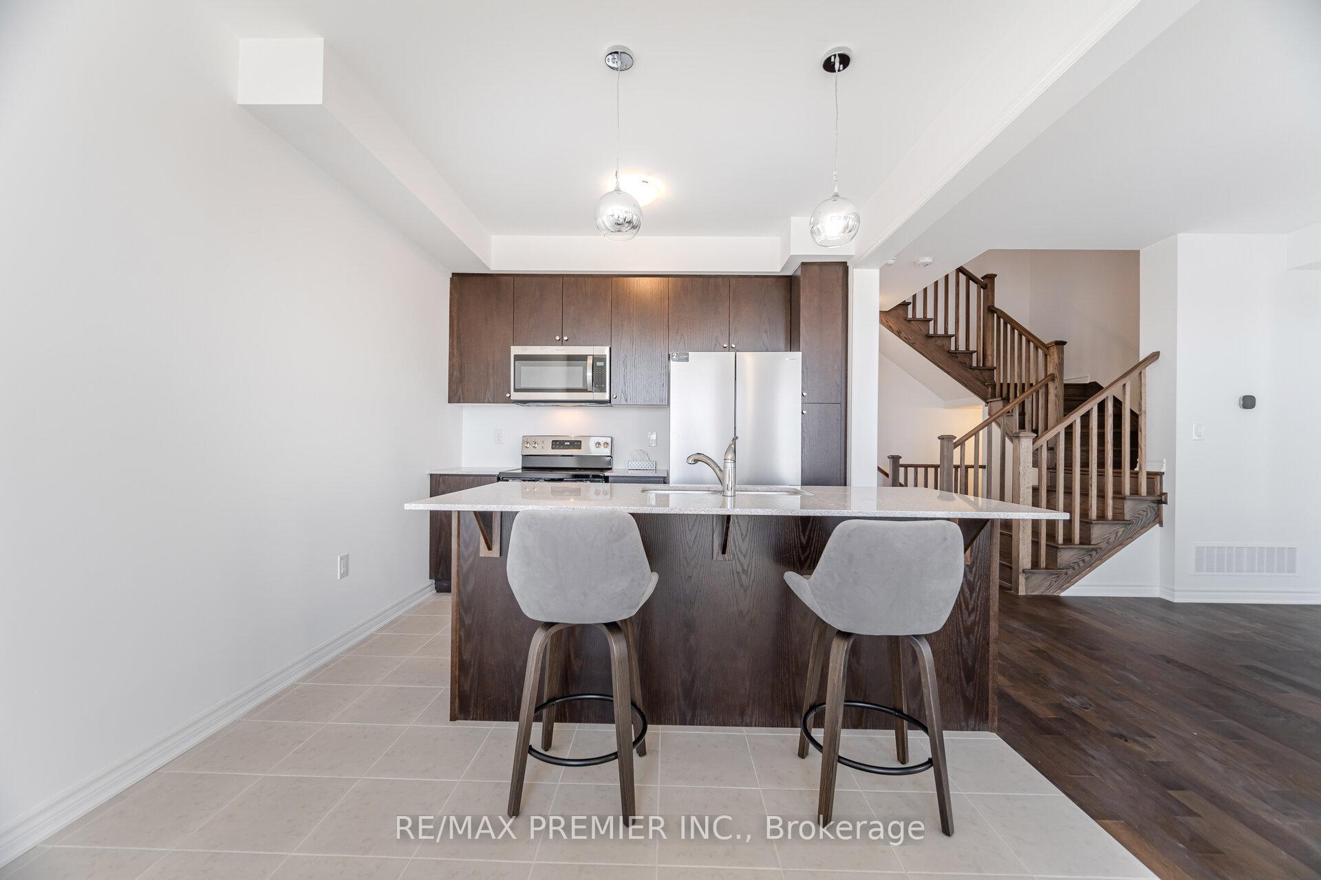 Photo 13 of 1182 Stacey Crescent, Milton, Bowes — HOMEH