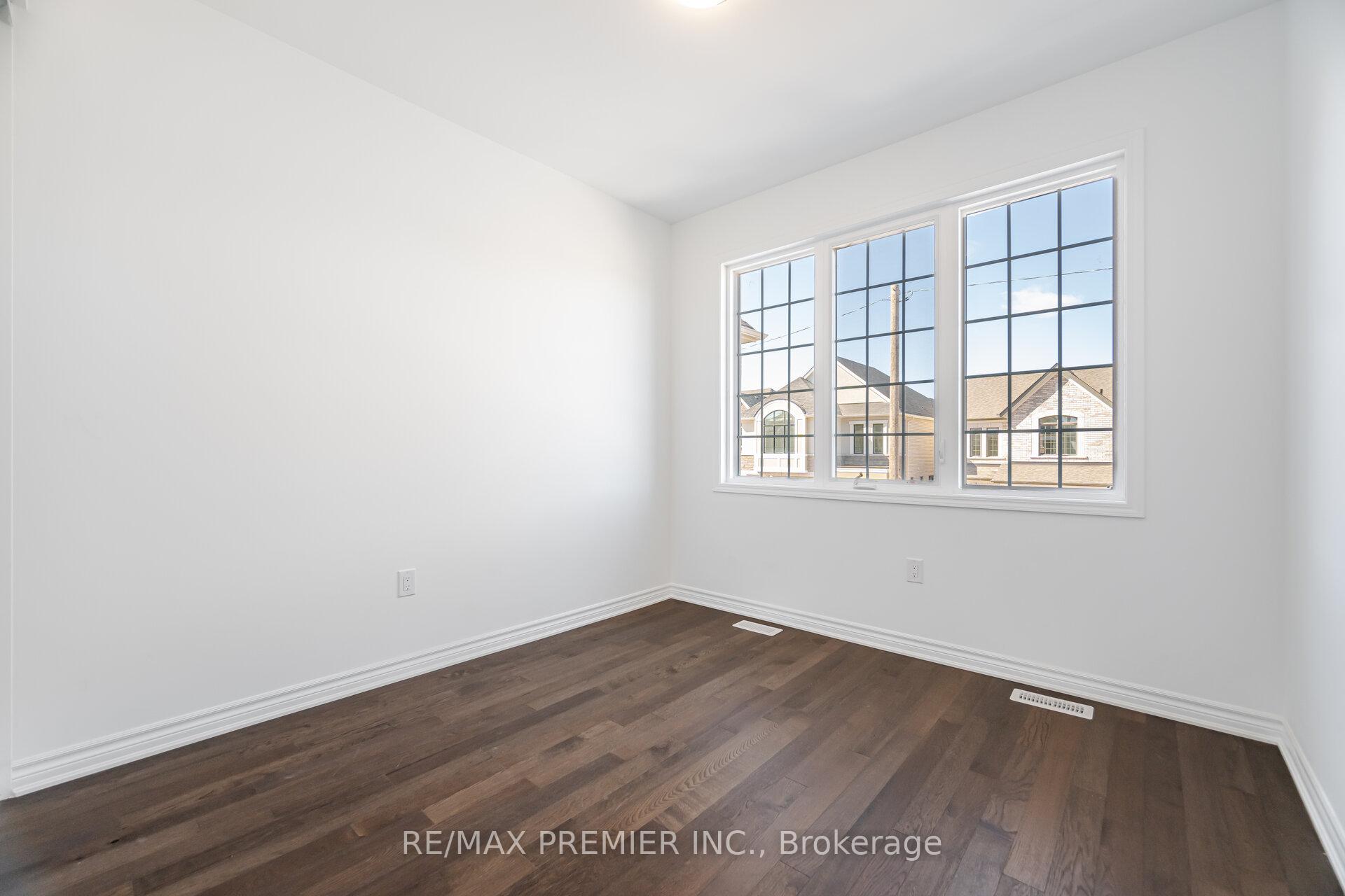 Photo 26 of 1182 Stacey Crescent, Milton, Bowes — HOMEH