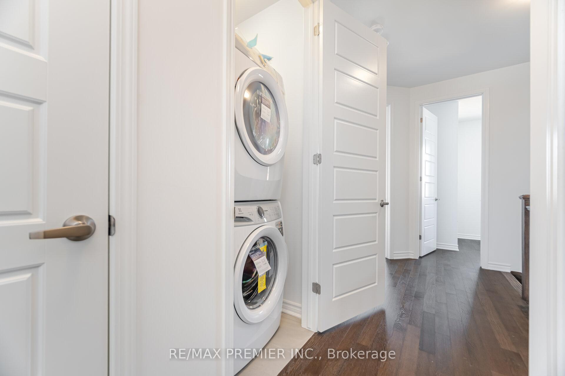 Photo 33 of 1182 Stacey Crescent, Milton, Bowes — HOMEH