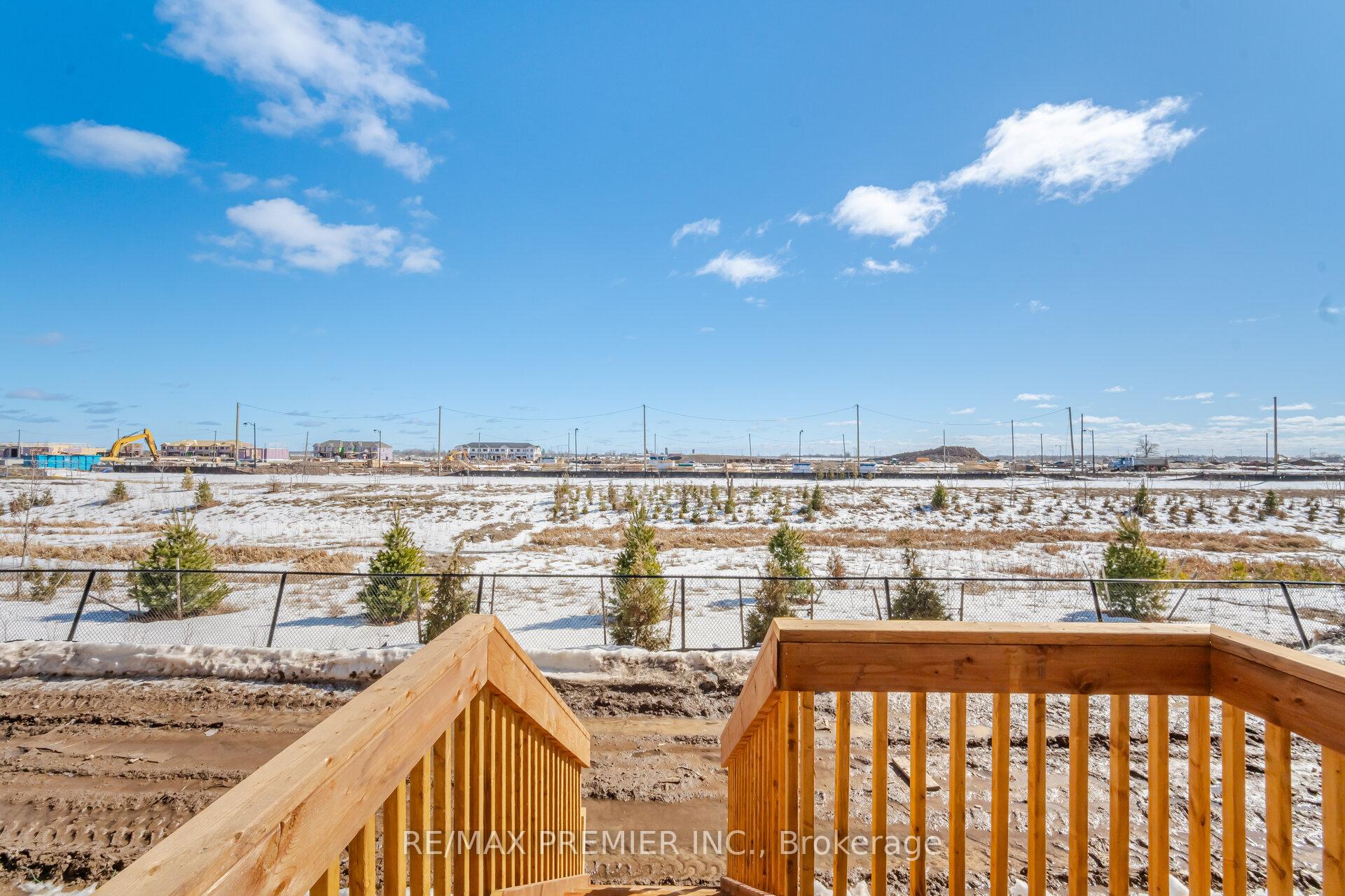 Photo 38 of 1182 Stacey Crescent, Milton, Bowes — HOMEH