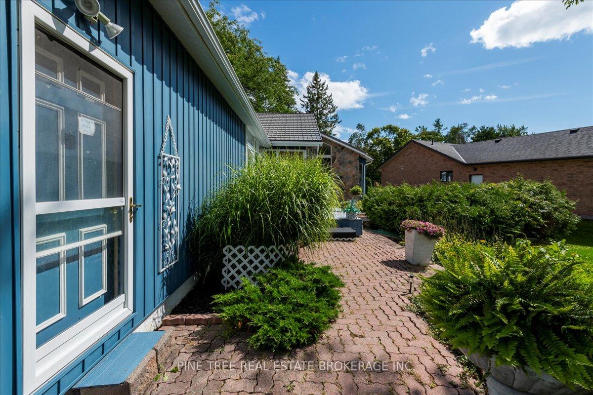 Photo 2 of 42 Old Indian Trail, Ramara, Brechin — HOMEH