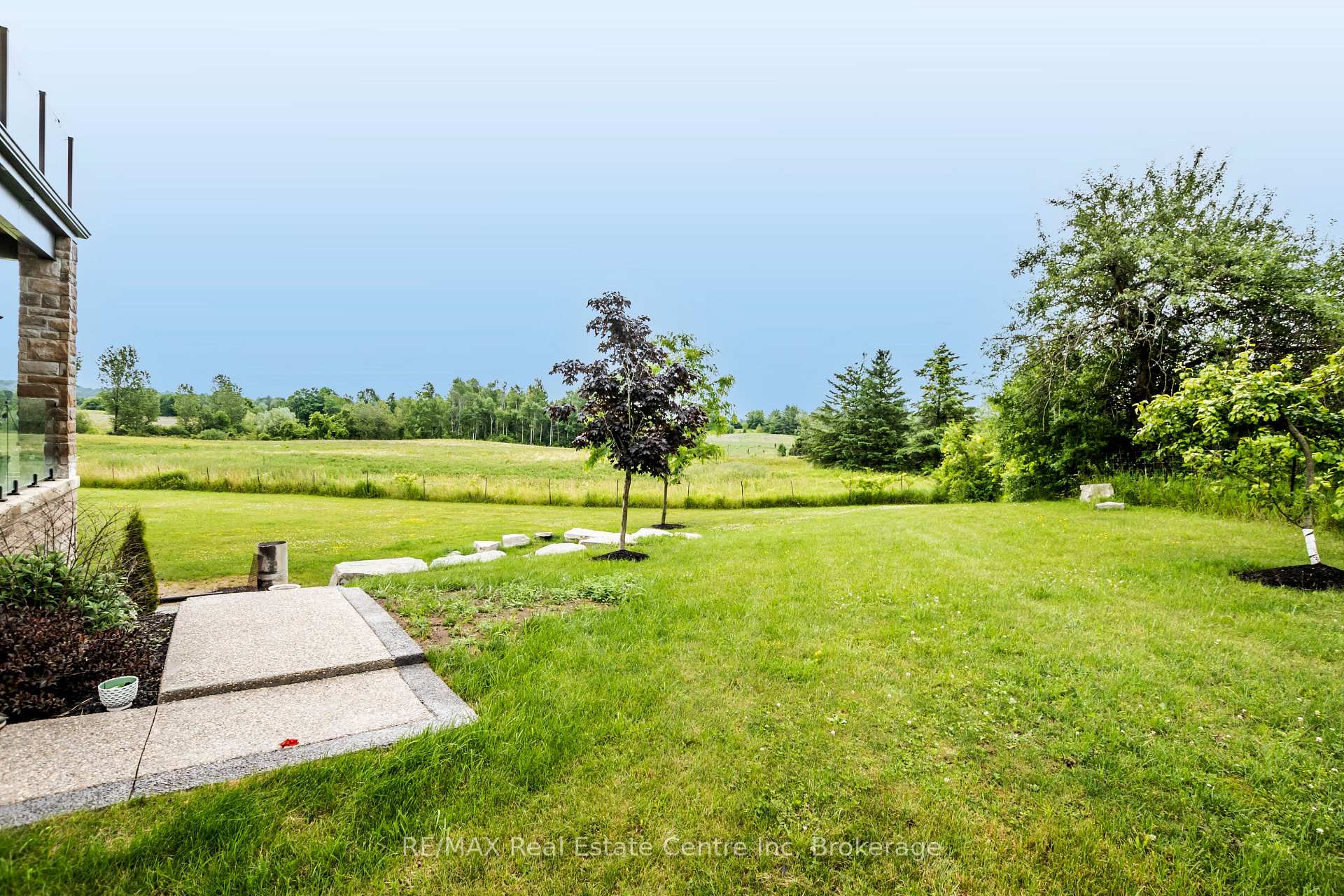 Photo 24 of 7245 Maltby Road E, Puslinch, Rural Puslinch East — HOMEH