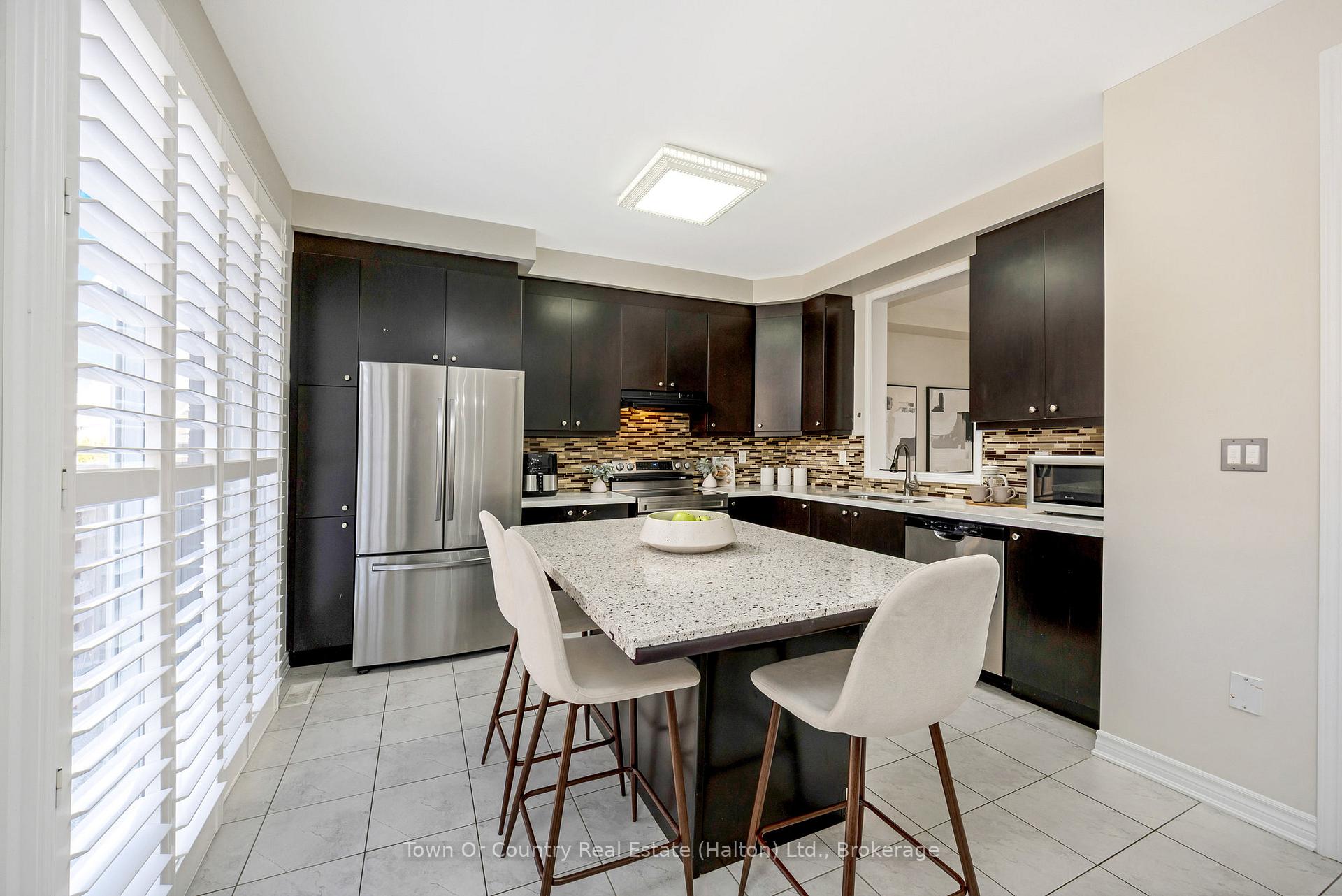 Photo 12 of 643 Hepburn Road, Milton, Coates — HOMEH