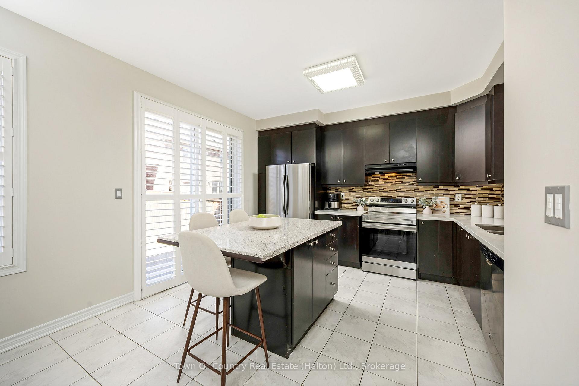 Photo 13 of 643 Hepburn Road, Milton, Coates — HOMEH